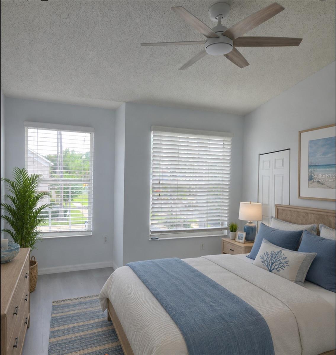 THE TOWNHOMES AT KENSINGTON - Residential