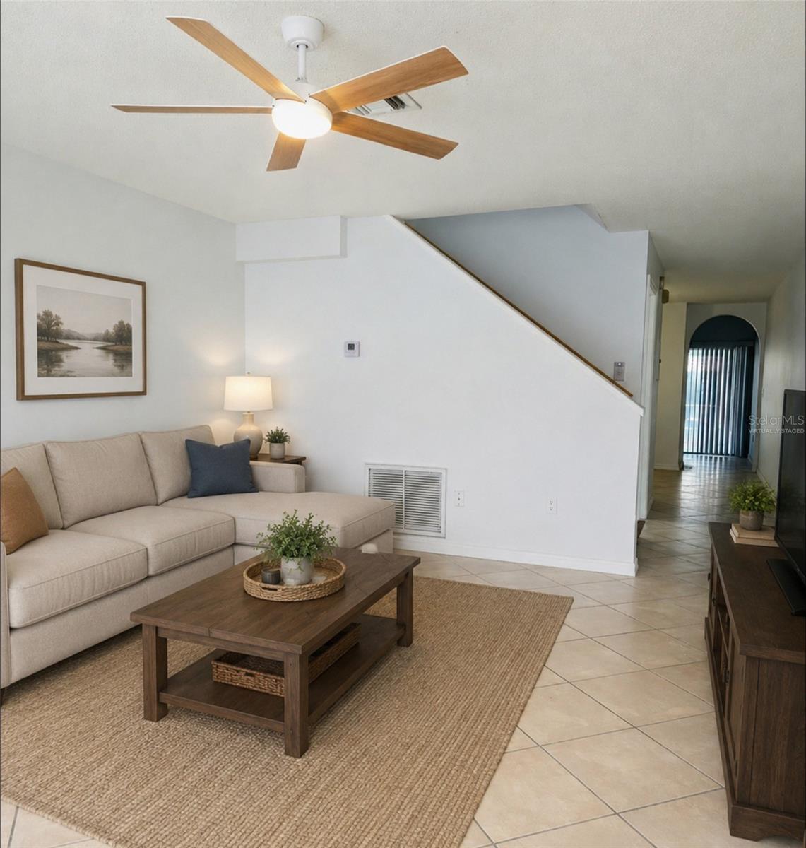 THE TOWNHOMES AT KENSINGTON - Residential
