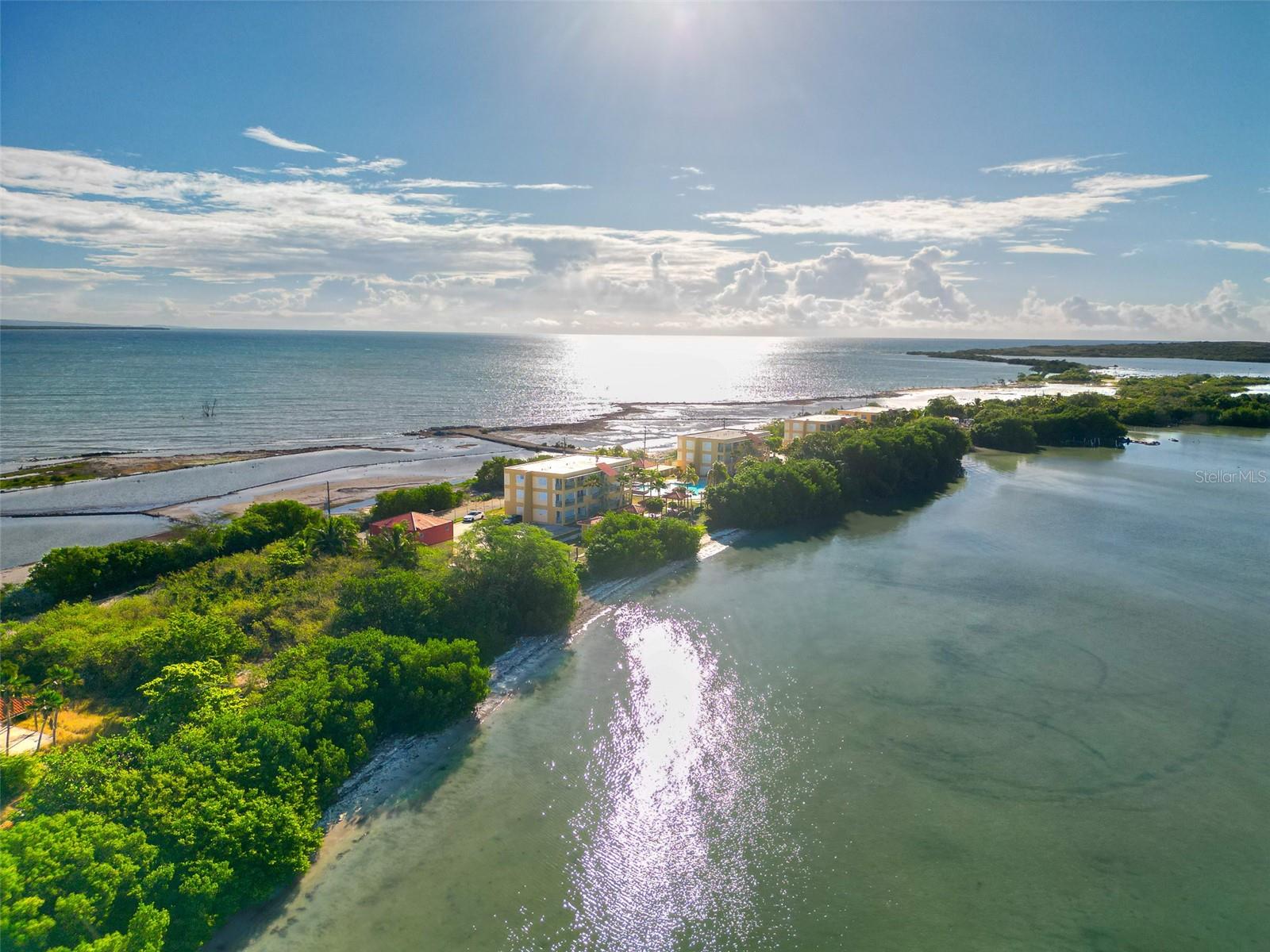 COND. PLAYAS DEL CARIBE RESORT - Residential