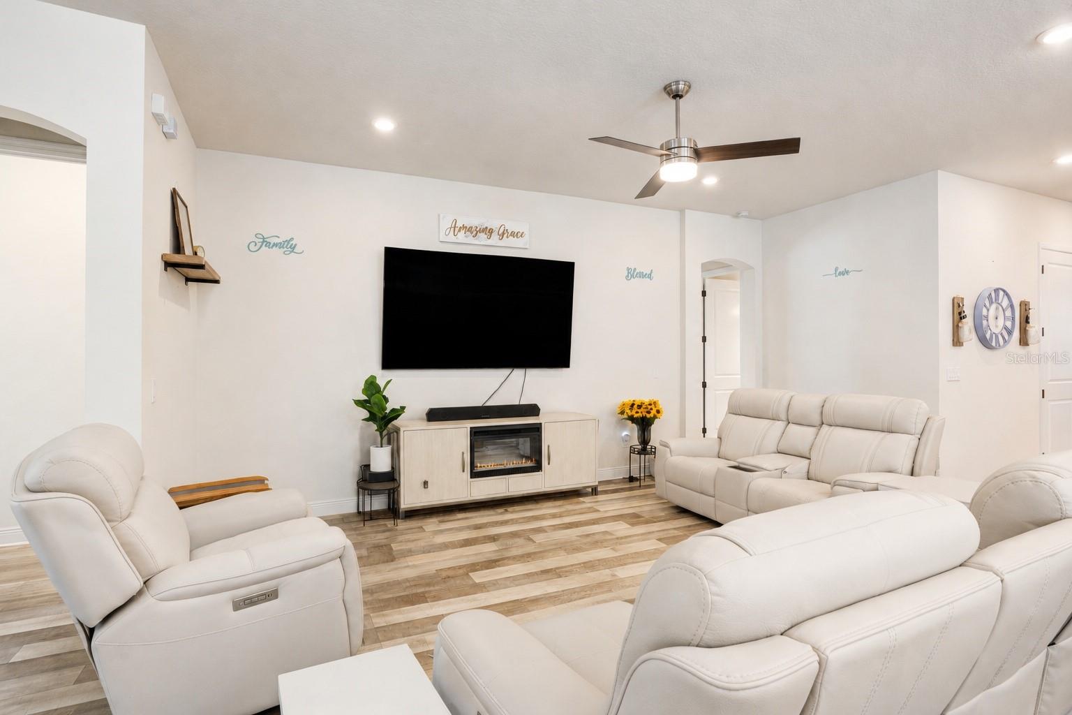 RESERVE/HONORE - Residential