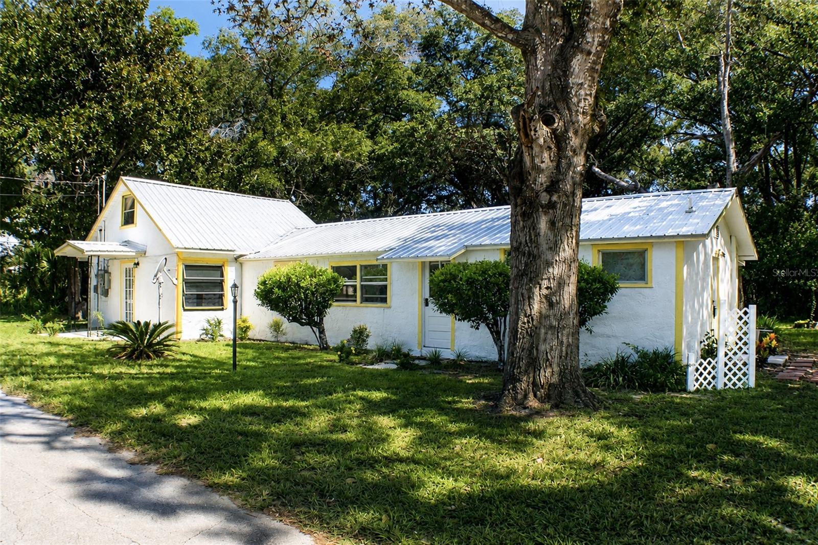 LAKE HELEN BLK 102 - Residential