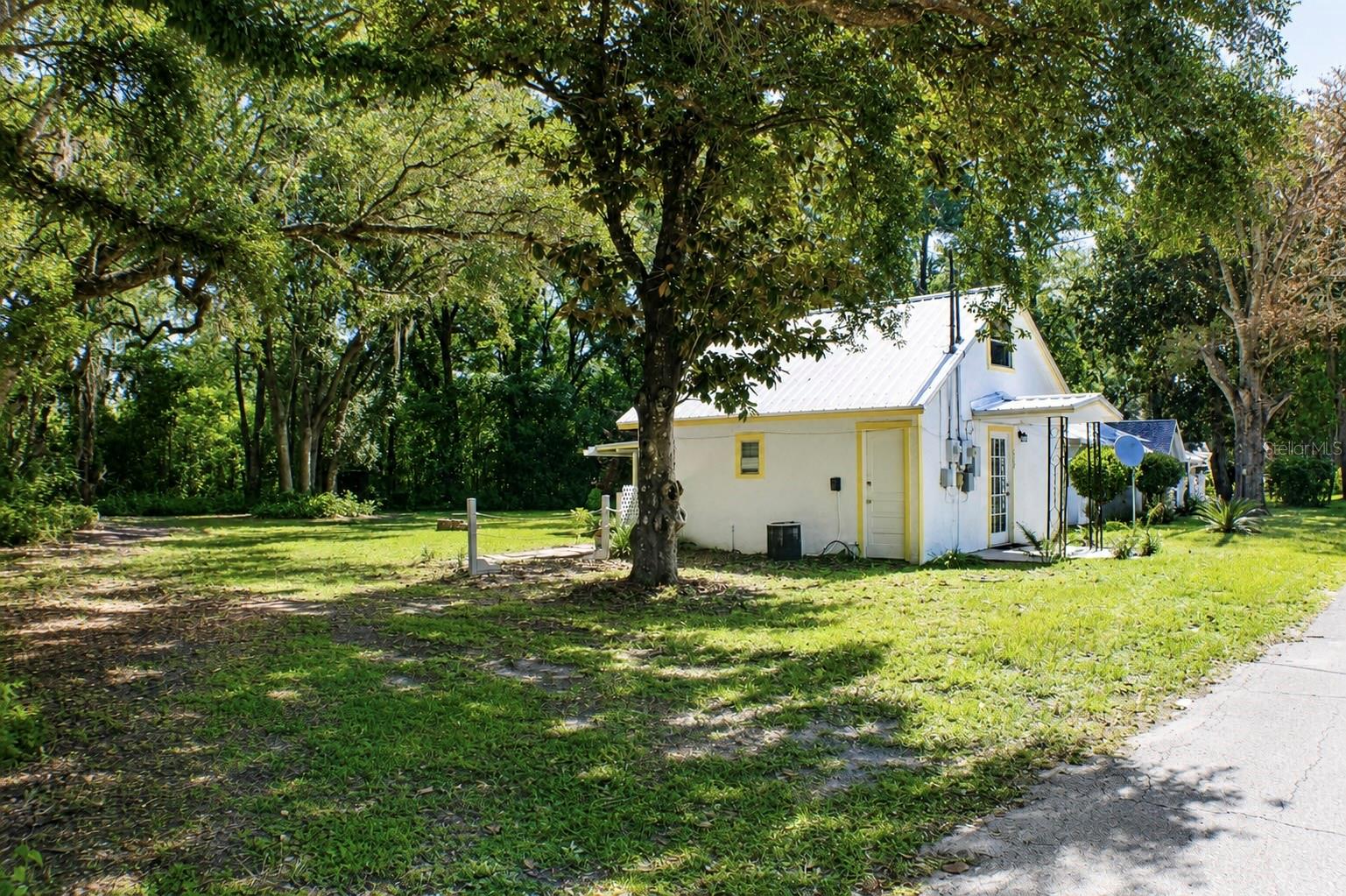 LAKE HELEN BLK 102 - Residential