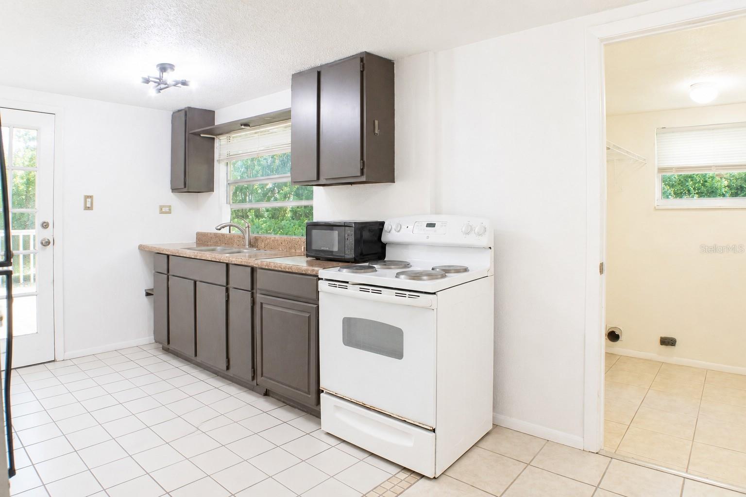 LAKE HELEN BLK 102 - Residential