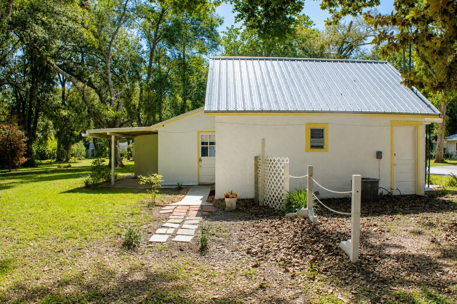 LAKE HELEN BLK 102 - Residential