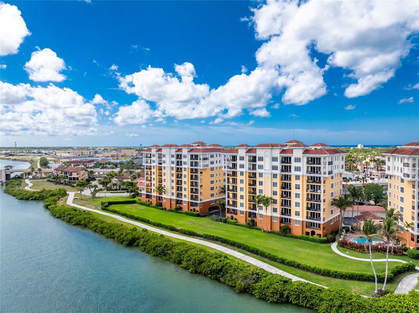 THE WATERFRONT ON VENICE ISLND - Residential
