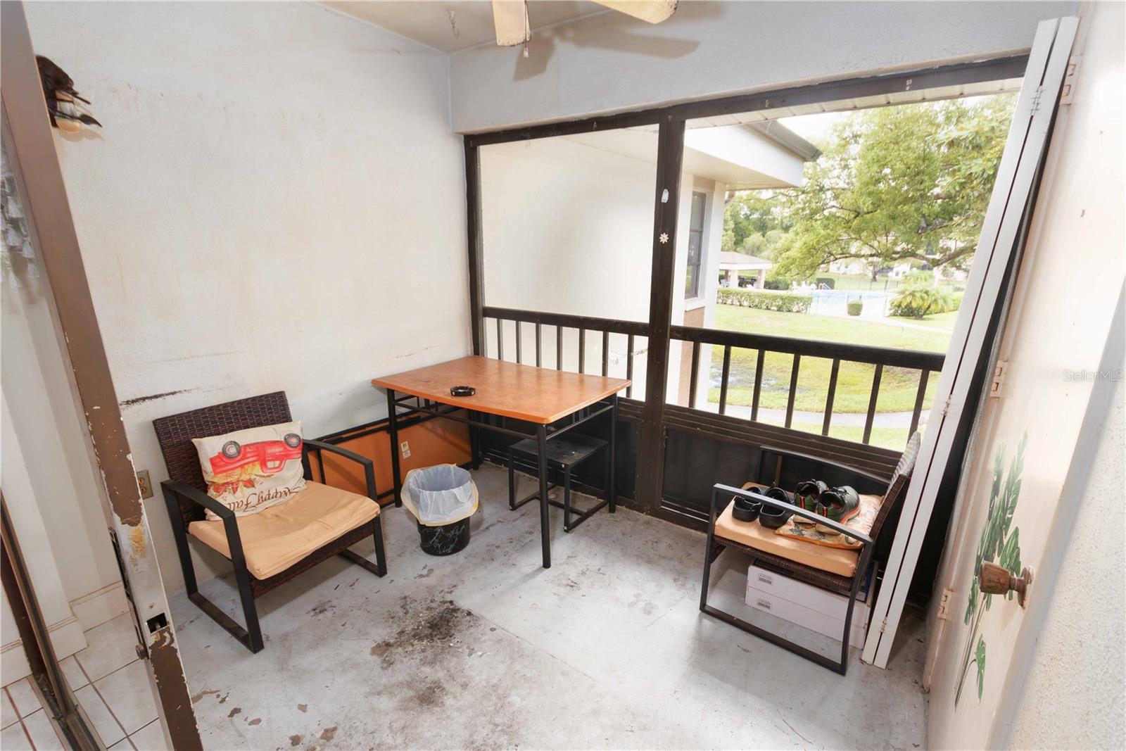 LANDINGS CONDO THE - Residential