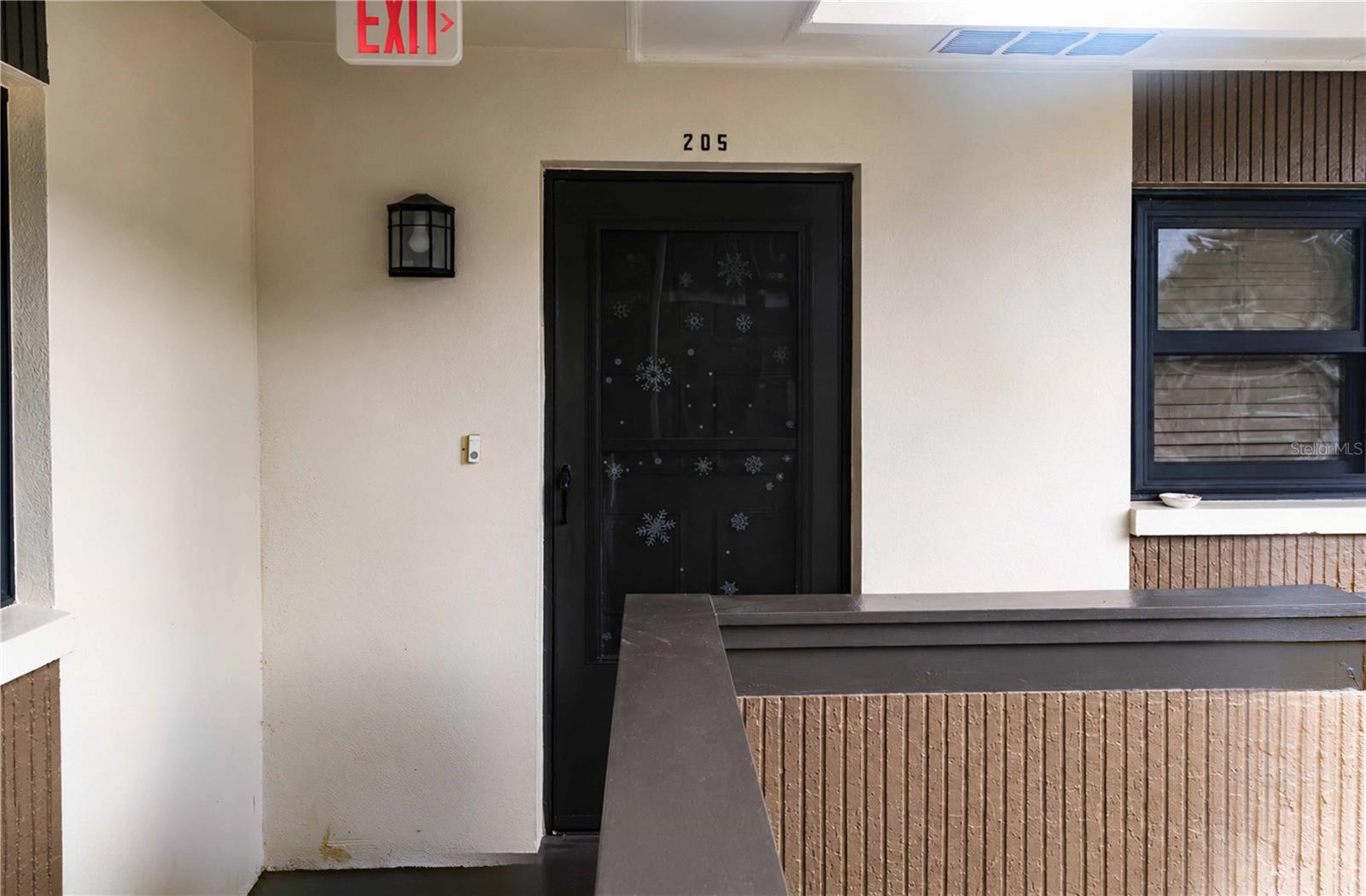 LANDINGS CONDO THE - Residential