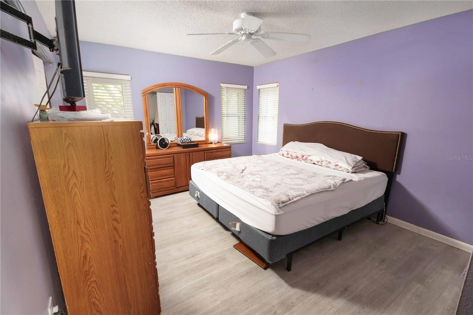 LANDINGS CONDO THE - Residential