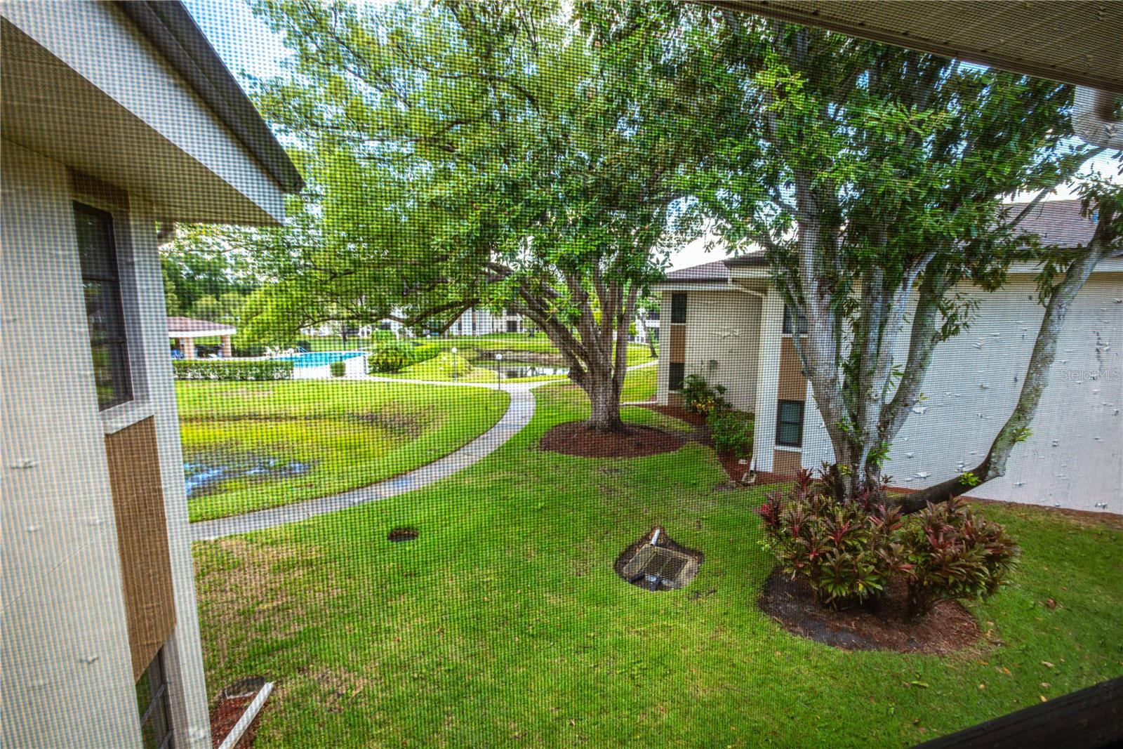 LANDINGS CONDO THE - Residential