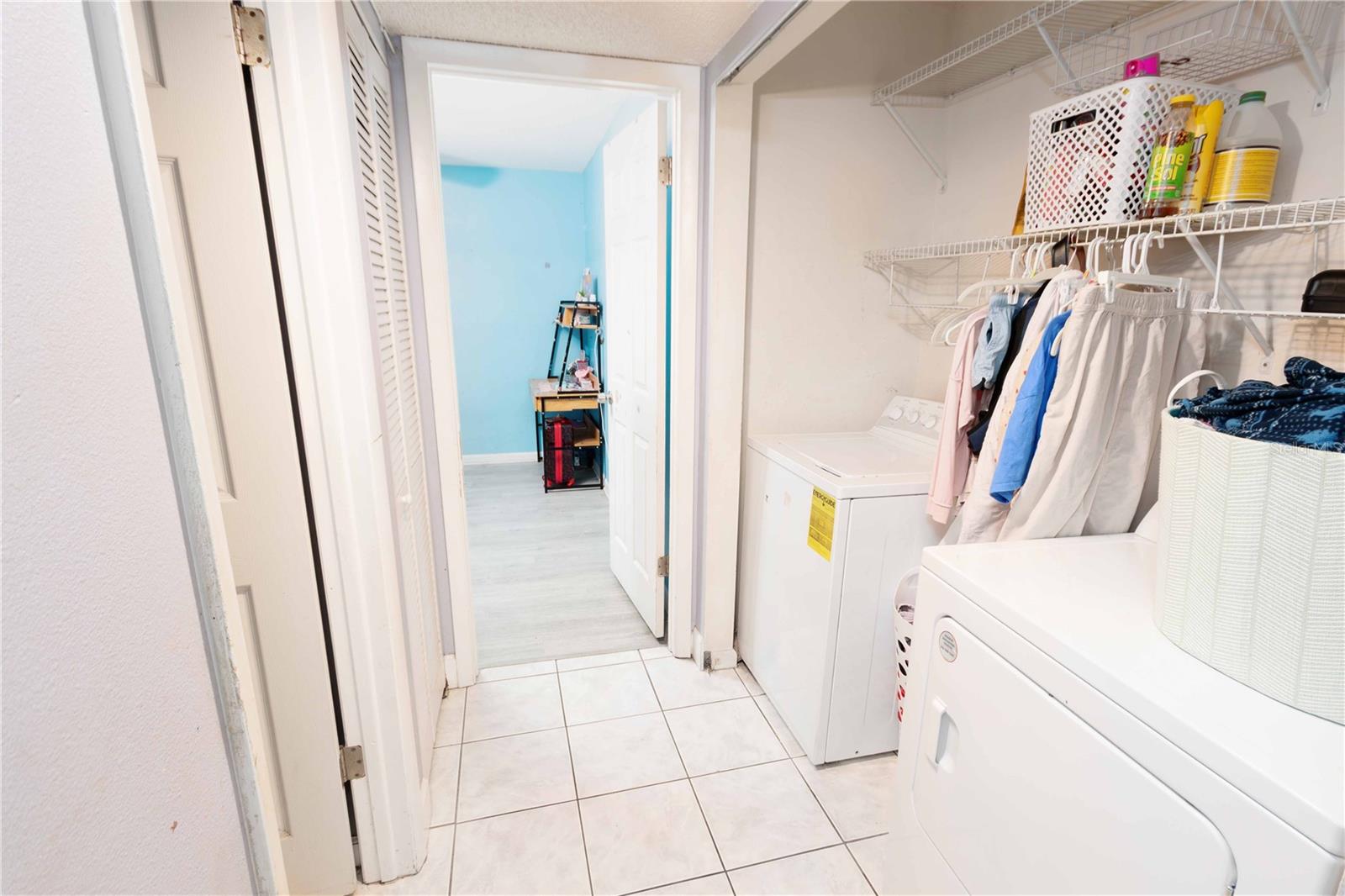 LANDINGS CONDO THE - Residential