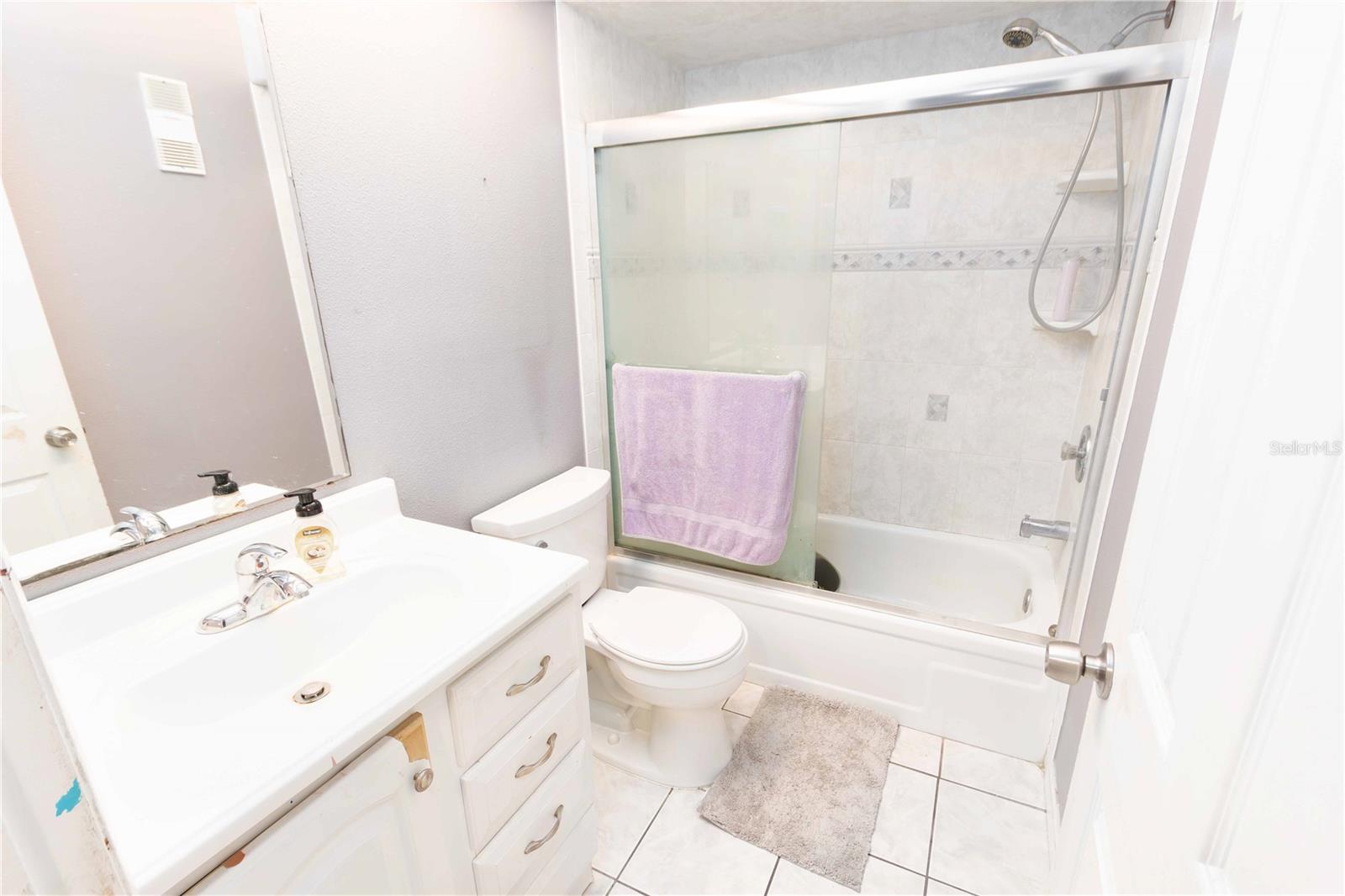 LANDINGS CONDO THE - Residential