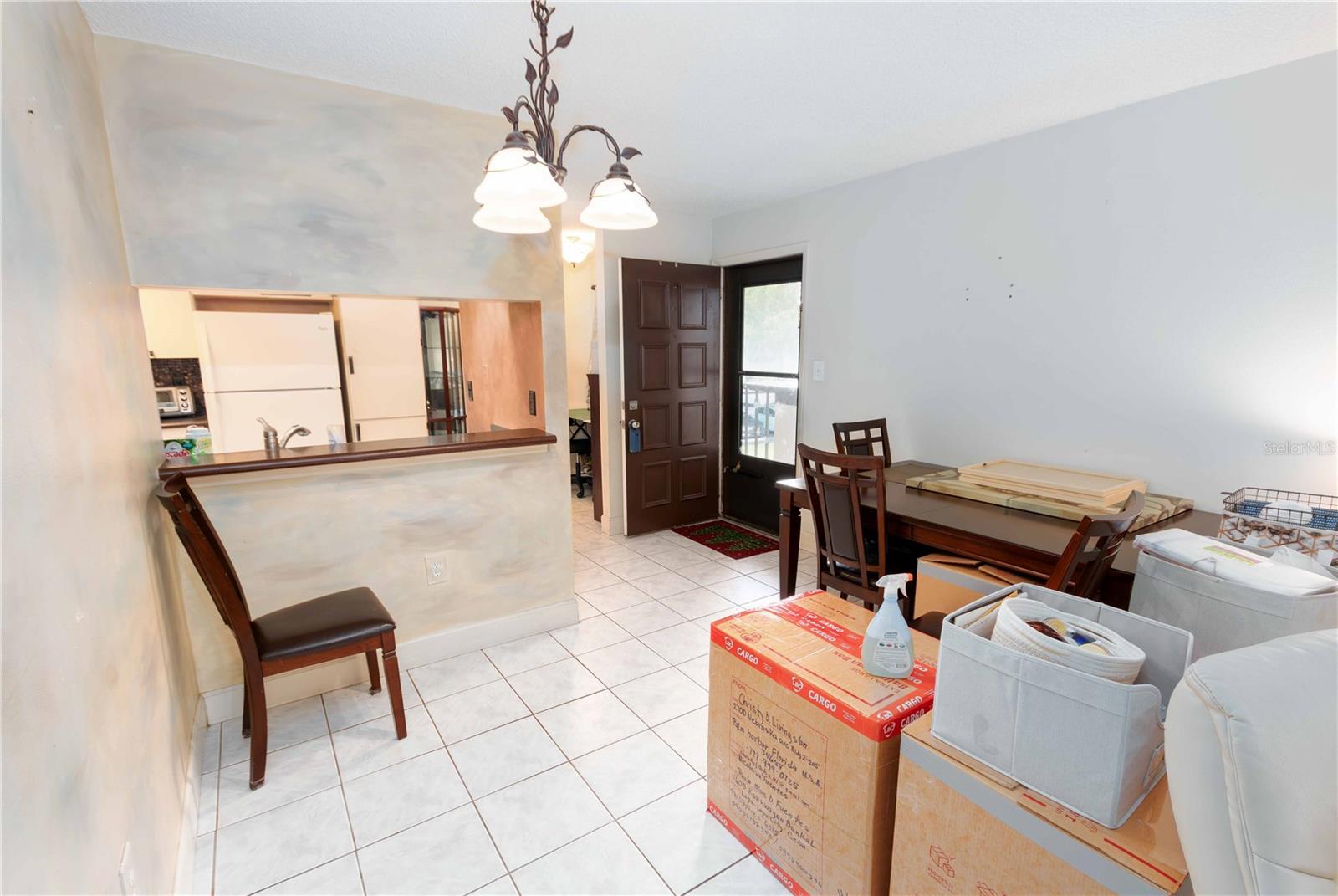 LANDINGS CONDO THE - Residential