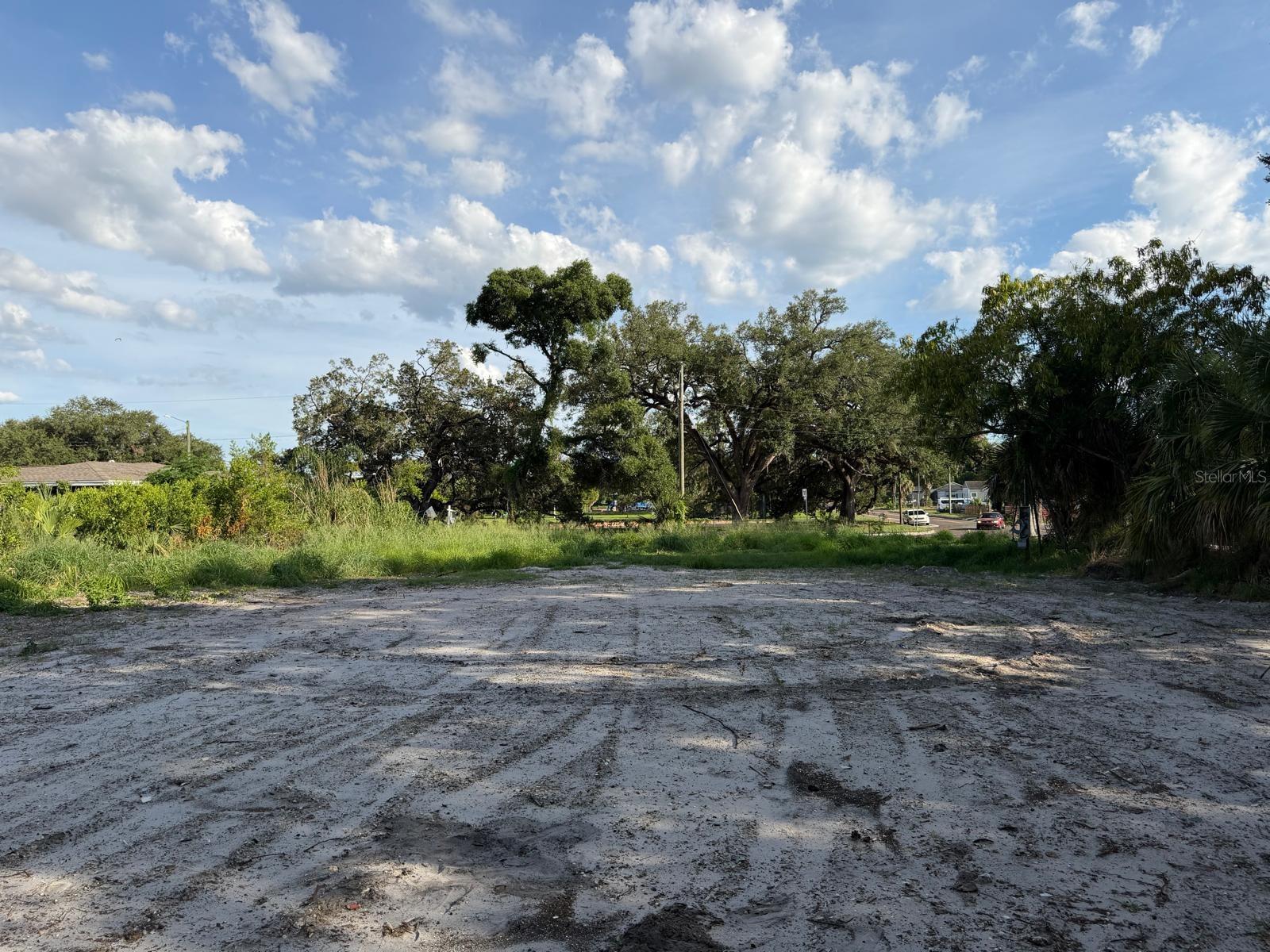 UNPLATTED - Land