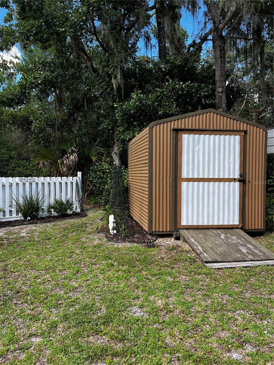 WHISPERING PINES SECTION PLANTATION PINES II - Residential