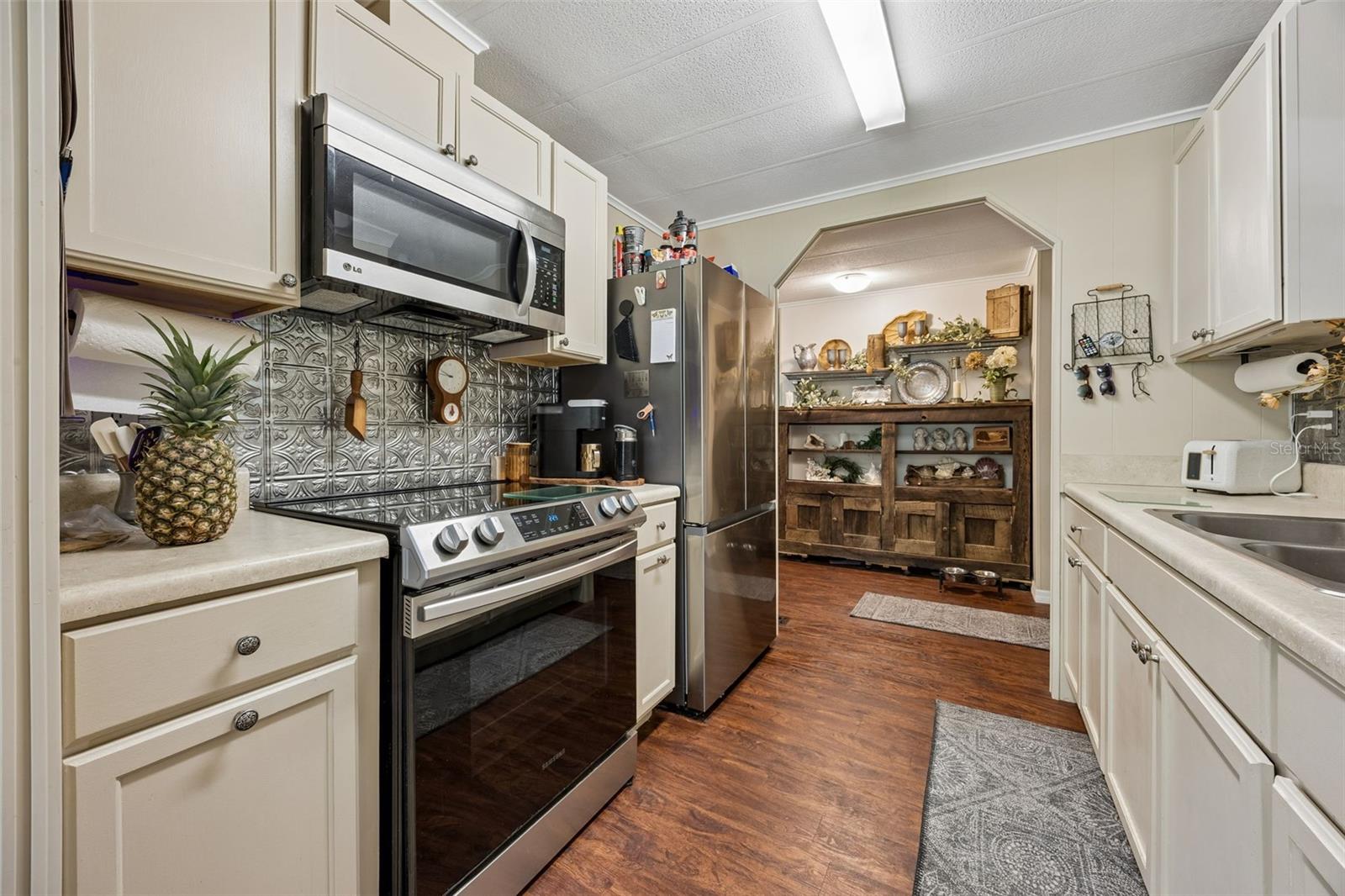 WHISPERING PINES SECTION PLANTATION PINES II - Residential