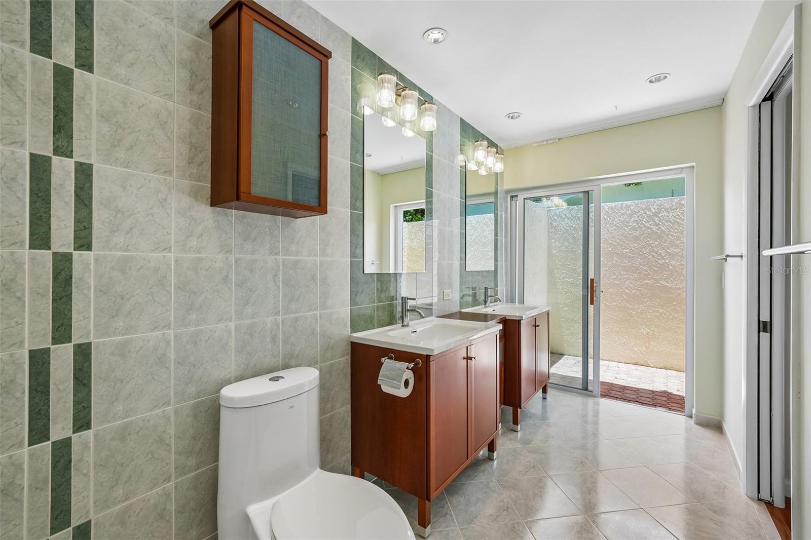 WESTLAKE VILLAGE SEC II - Residential