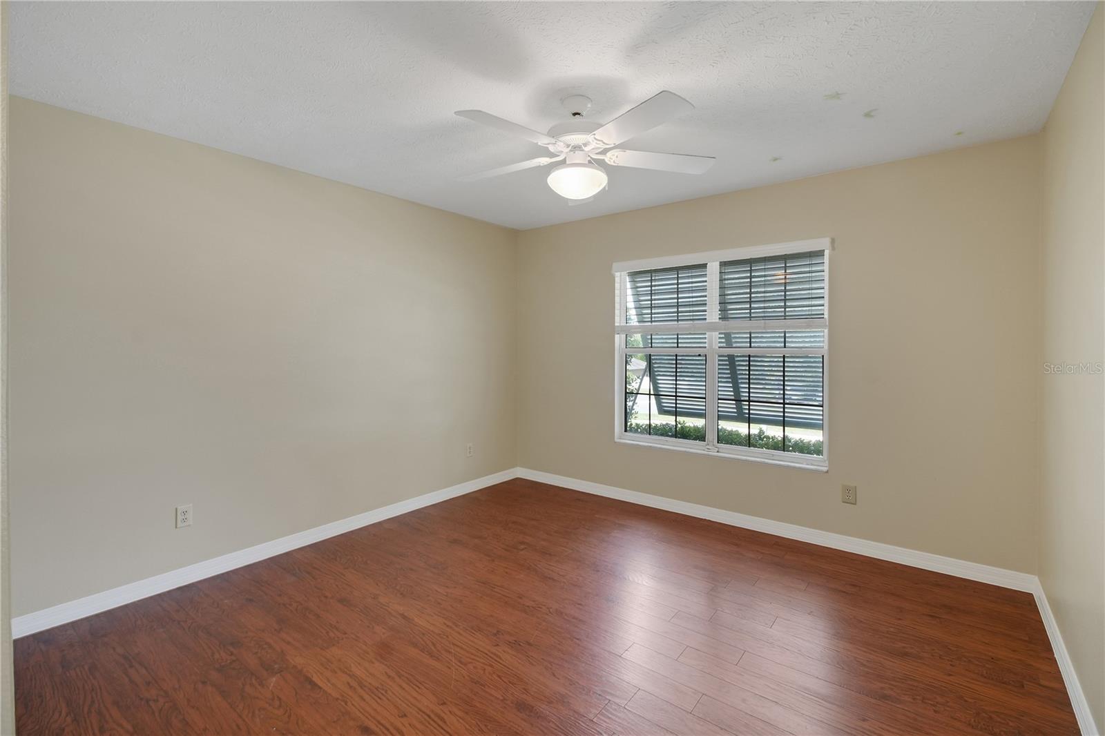 LADY LAKE BAGGETT ESTATES - Residential