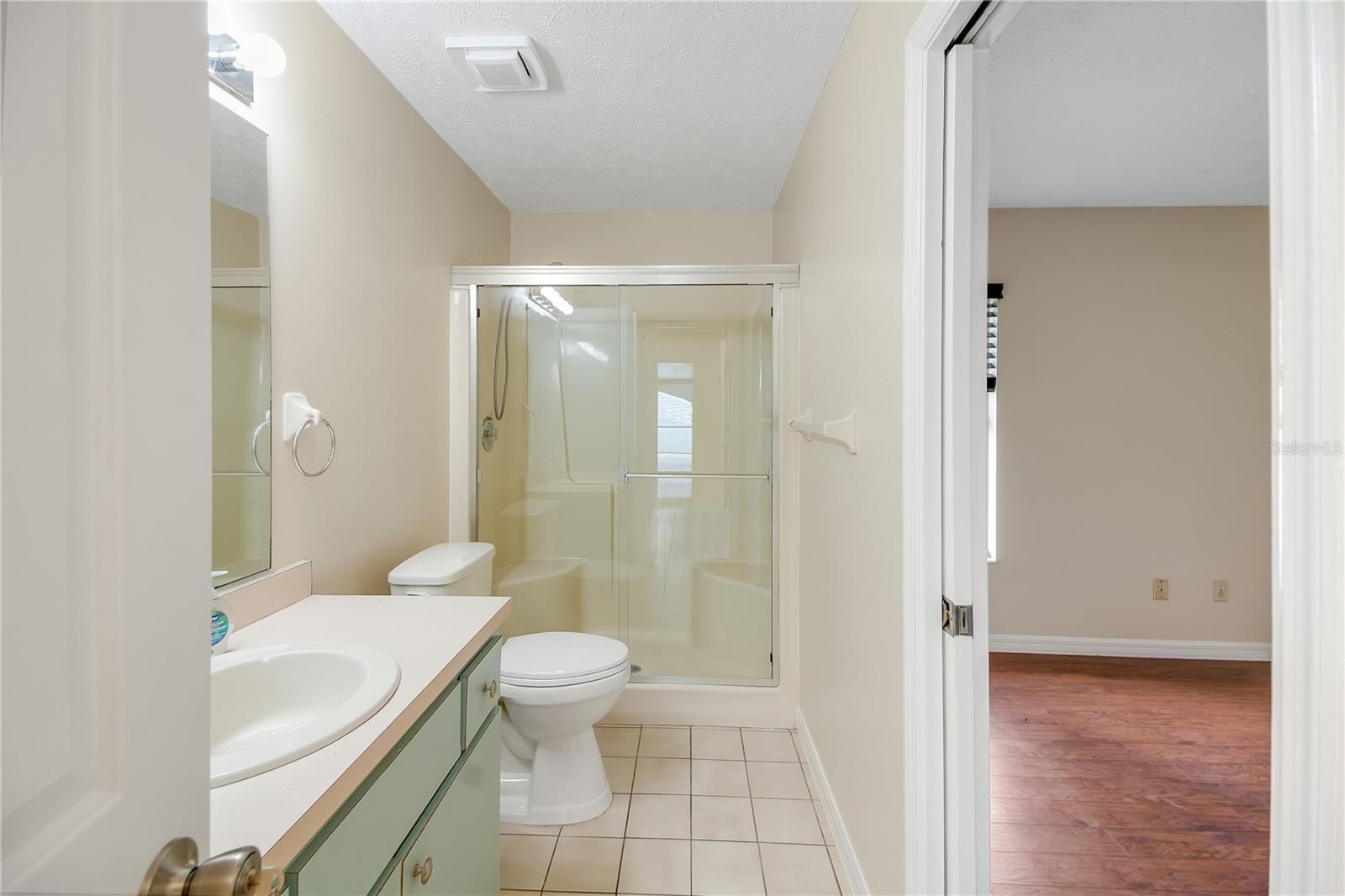 LADY LAKE BAGGETT ESTATES - Residential