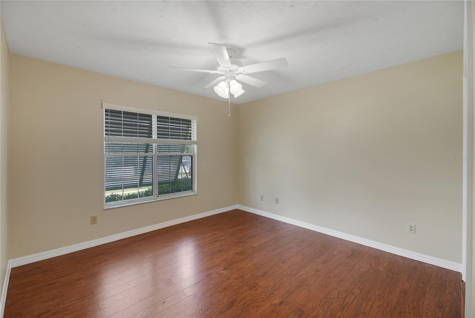 LADY LAKE BAGGETT ESTATES - Residential