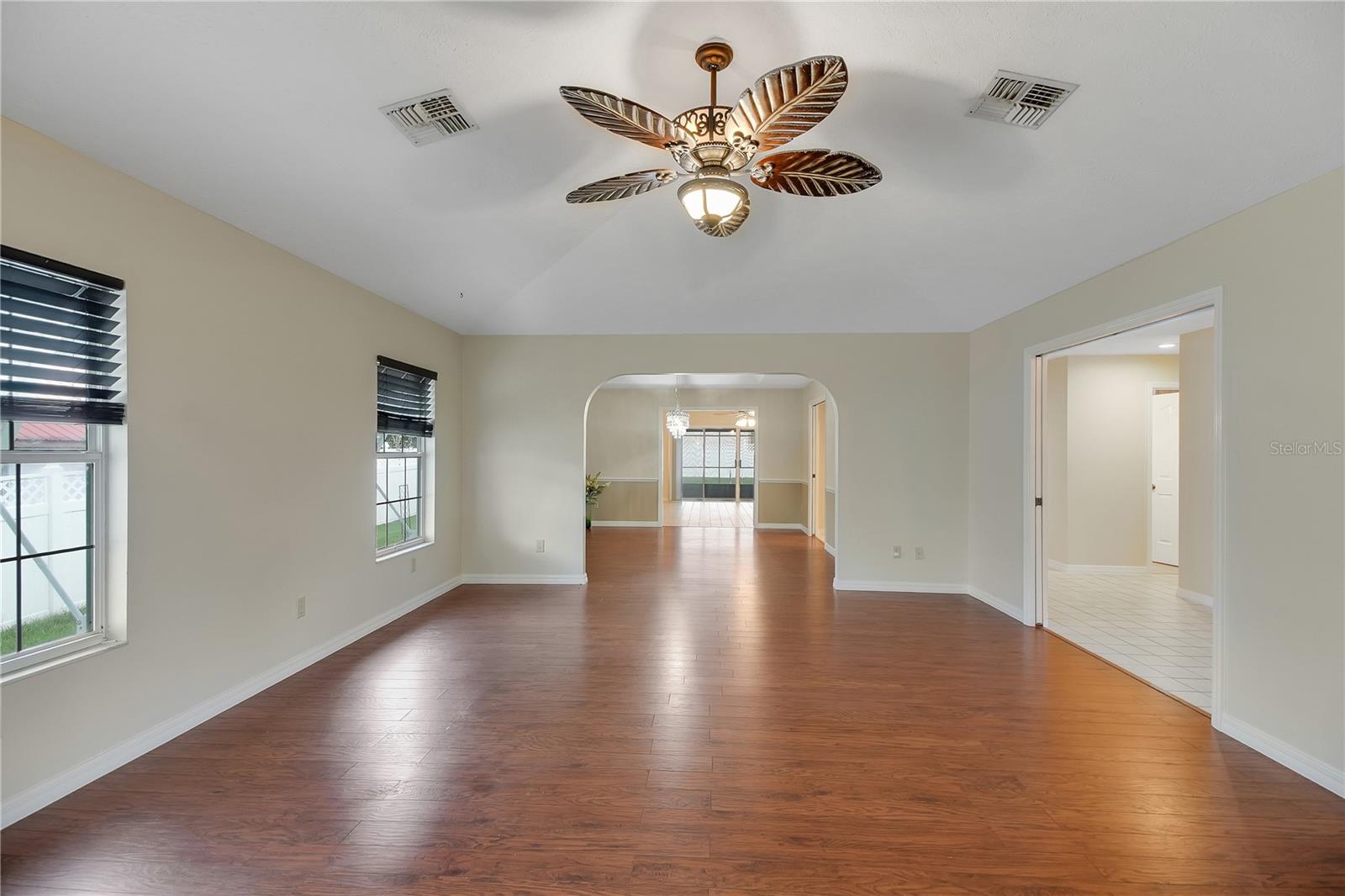 LADY LAKE BAGGETT ESTATES - Residential