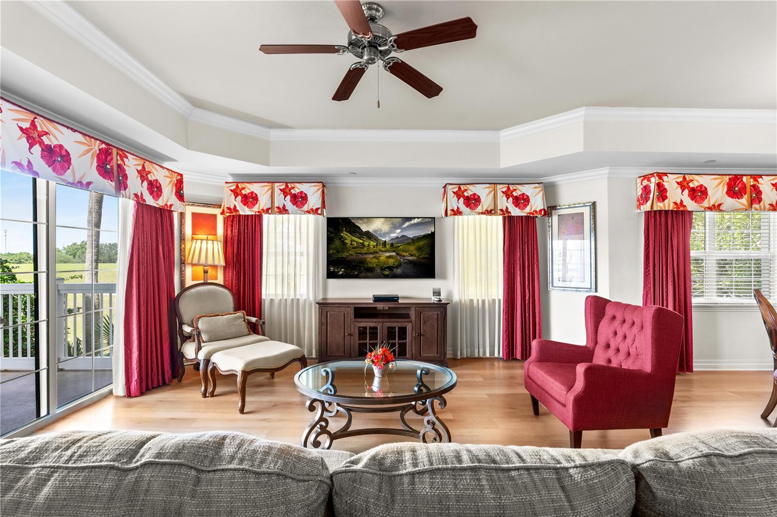 VILLAS AT REUNION SQUARE CONDO PH 5 - Residential
