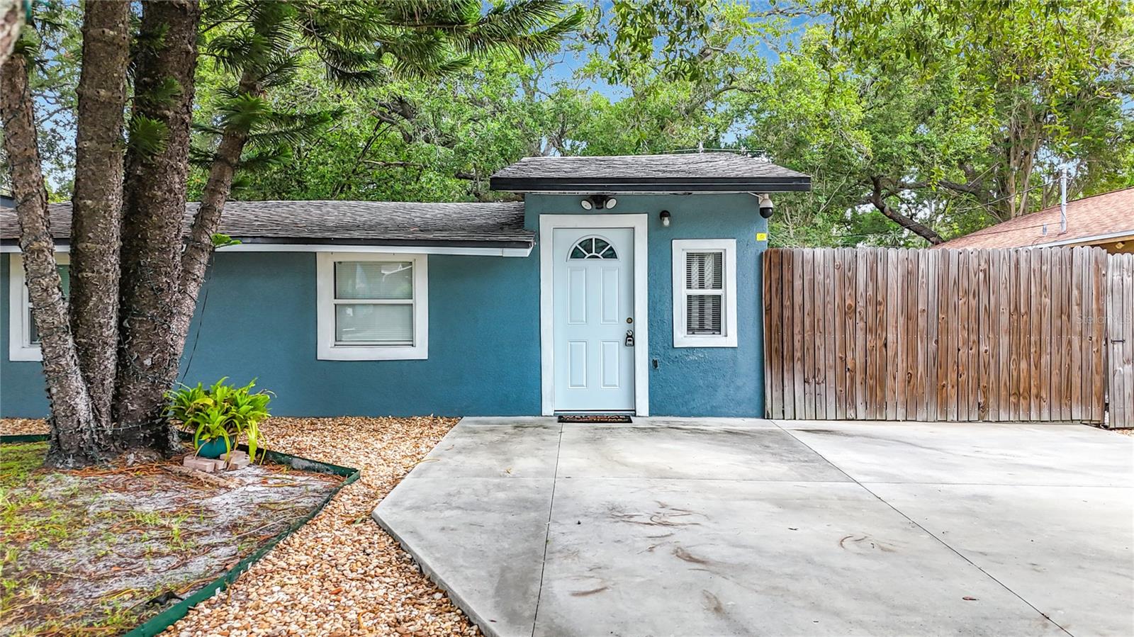 ROOSEVELT GROVES - Residential