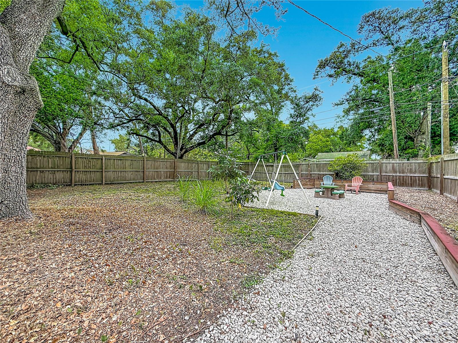 ROOSEVELT GROVES - Residential