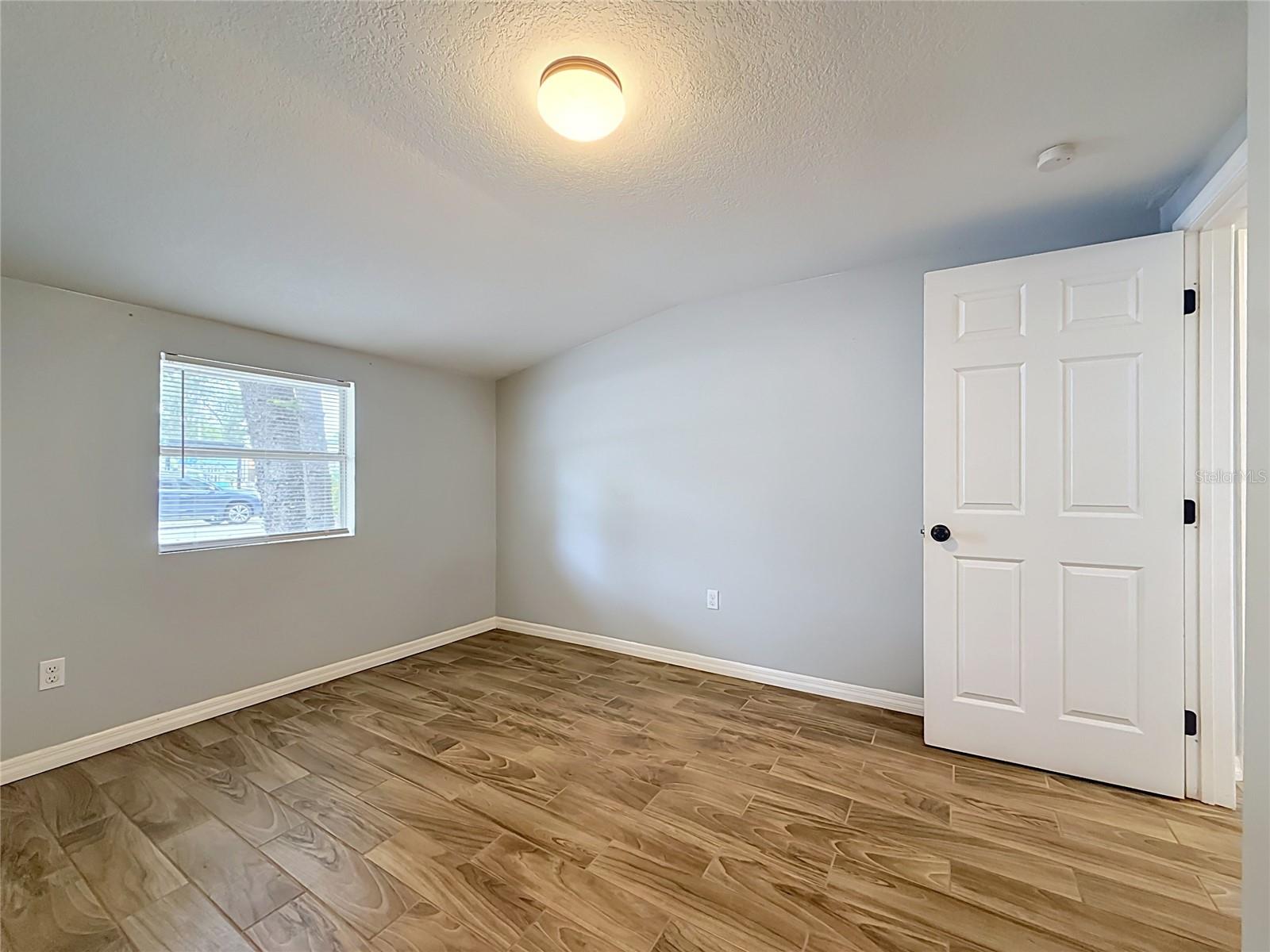 ROOSEVELT GROVES - Residential