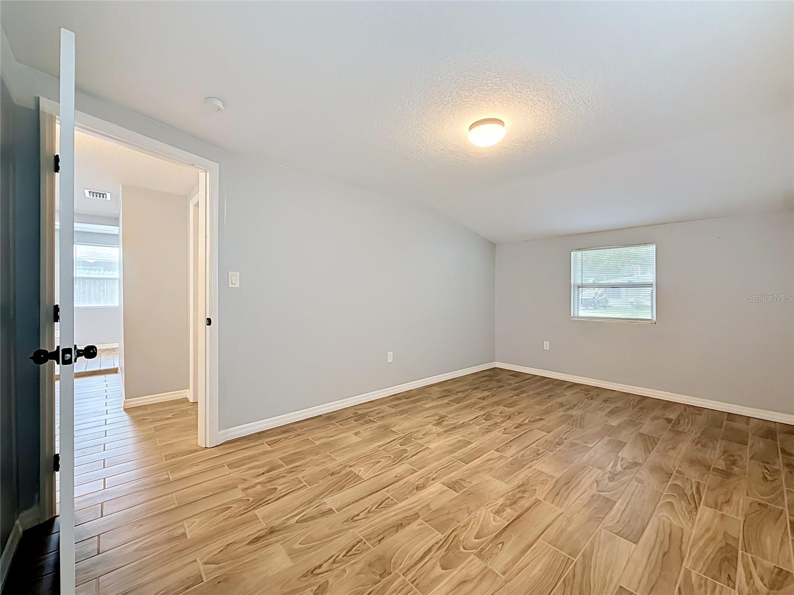 ROOSEVELT GROVES - Residential