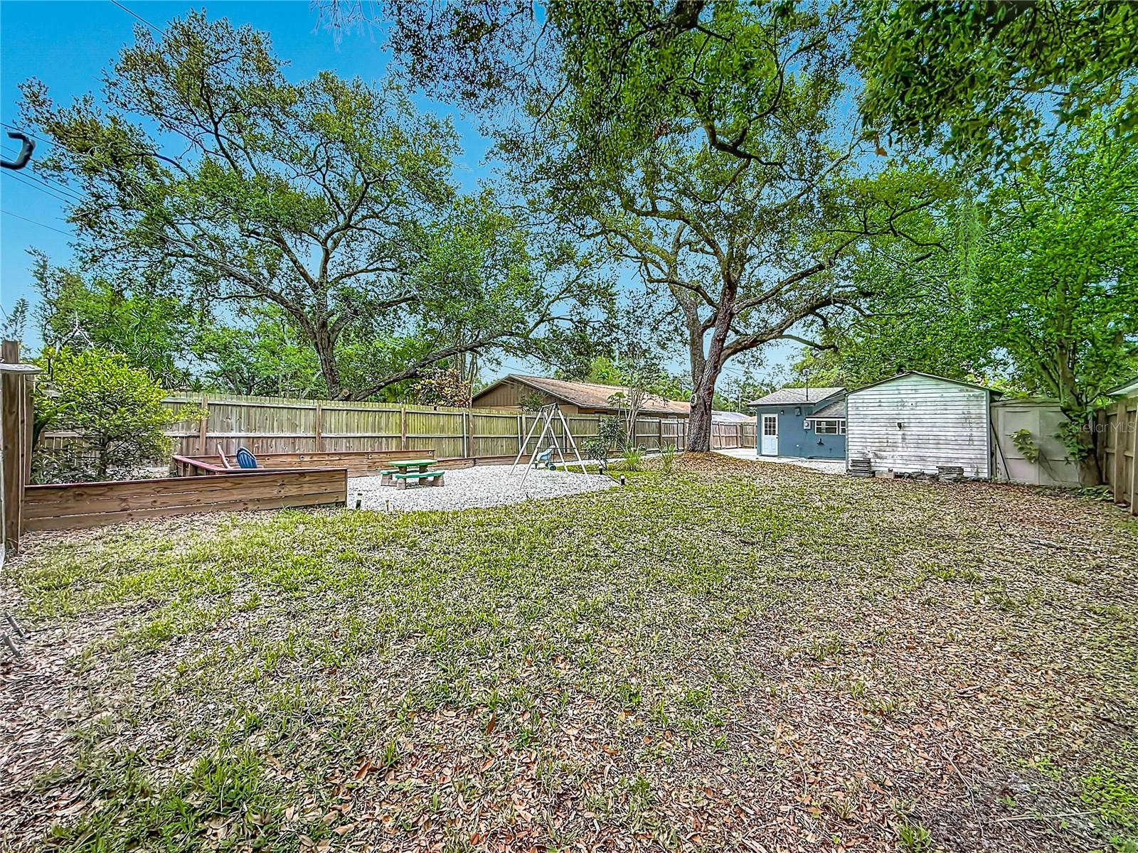 ROOSEVELT GROVES - Residential