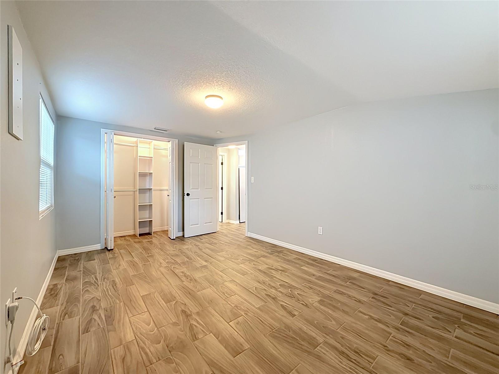 ROOSEVELT GROVES - Residential