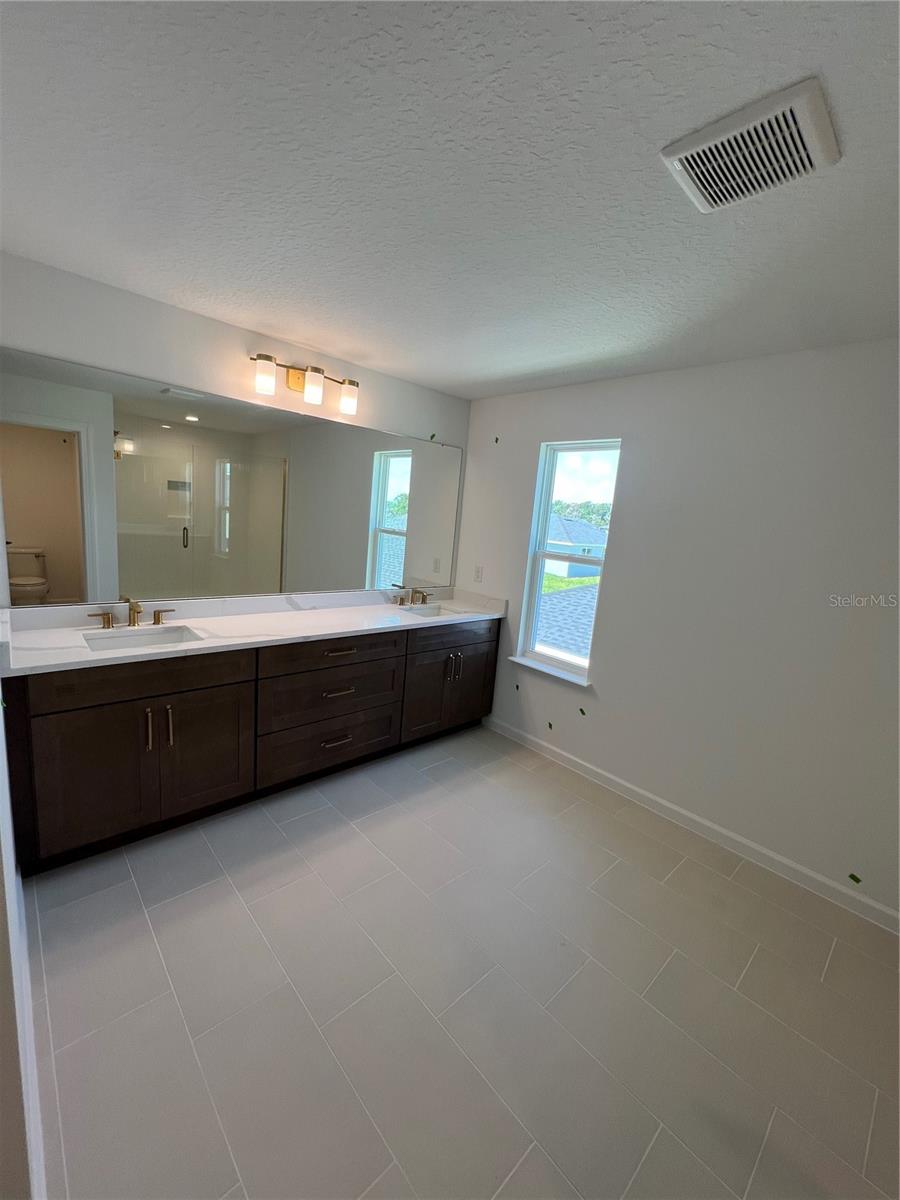 BRONSON PEAK - Residential