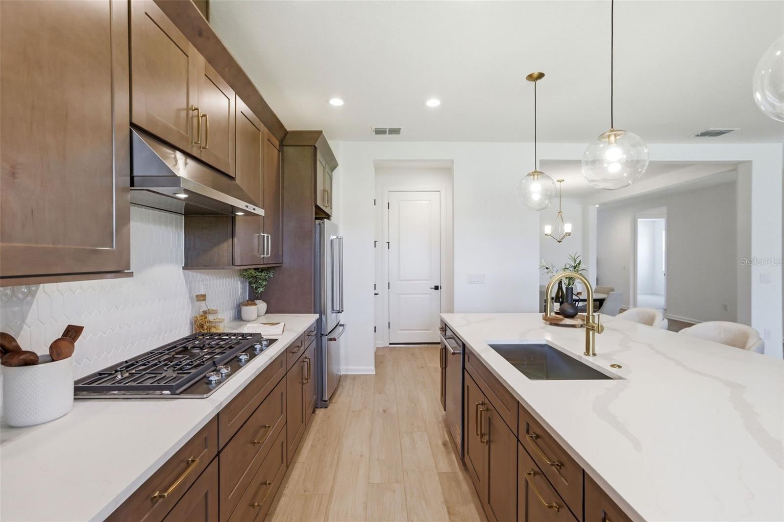 BRONSON PEAK - Residential