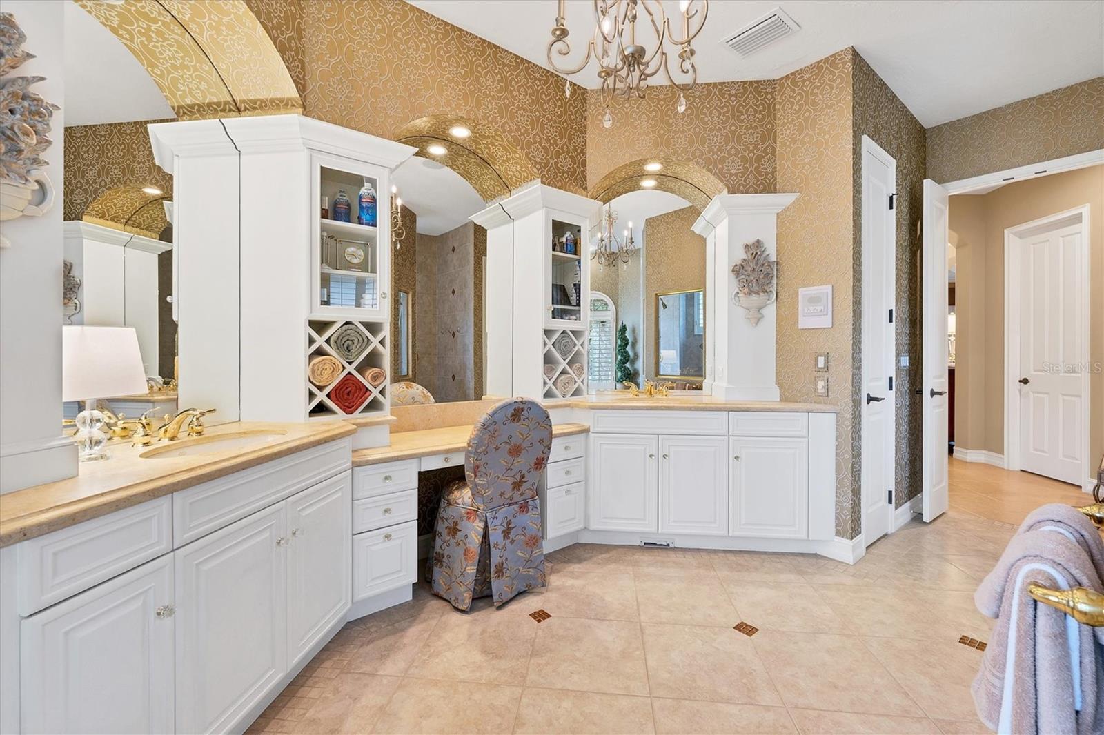 LAKEWOOD RANCH COUNTRY CLUB - Residential