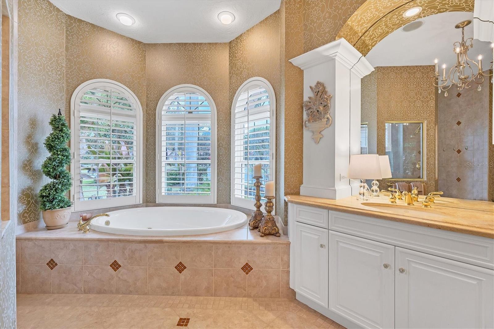 LAKEWOOD RANCH COUNTRY CLUB - Residential