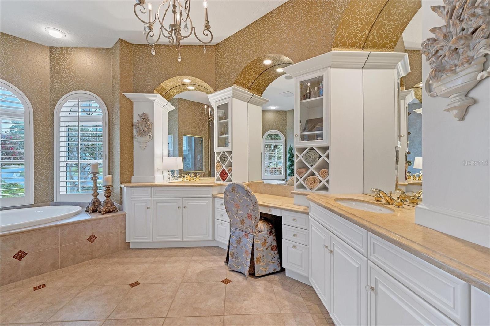 LAKEWOOD RANCH COUNTRY CLUB - Residential
