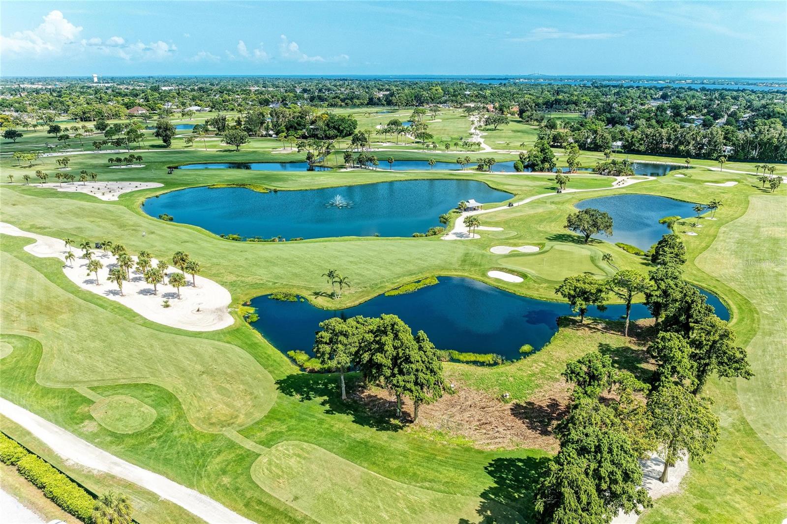 GOLF CLUB GARDENS RESUBDIVIDED - Residential