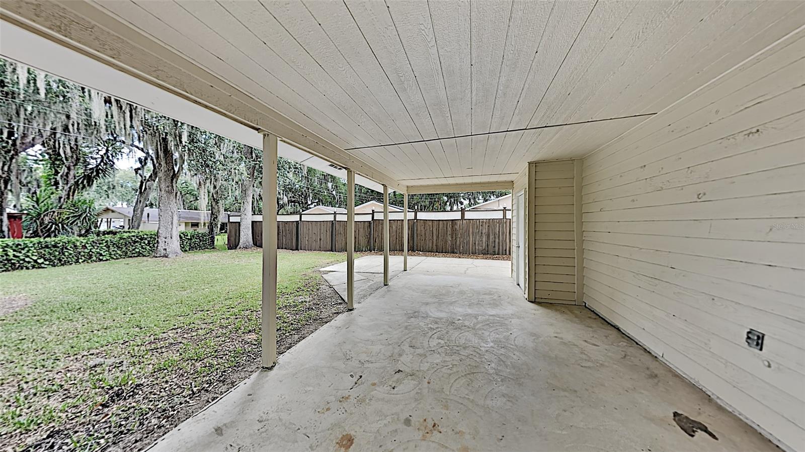 Florida Shores 01 - Residential