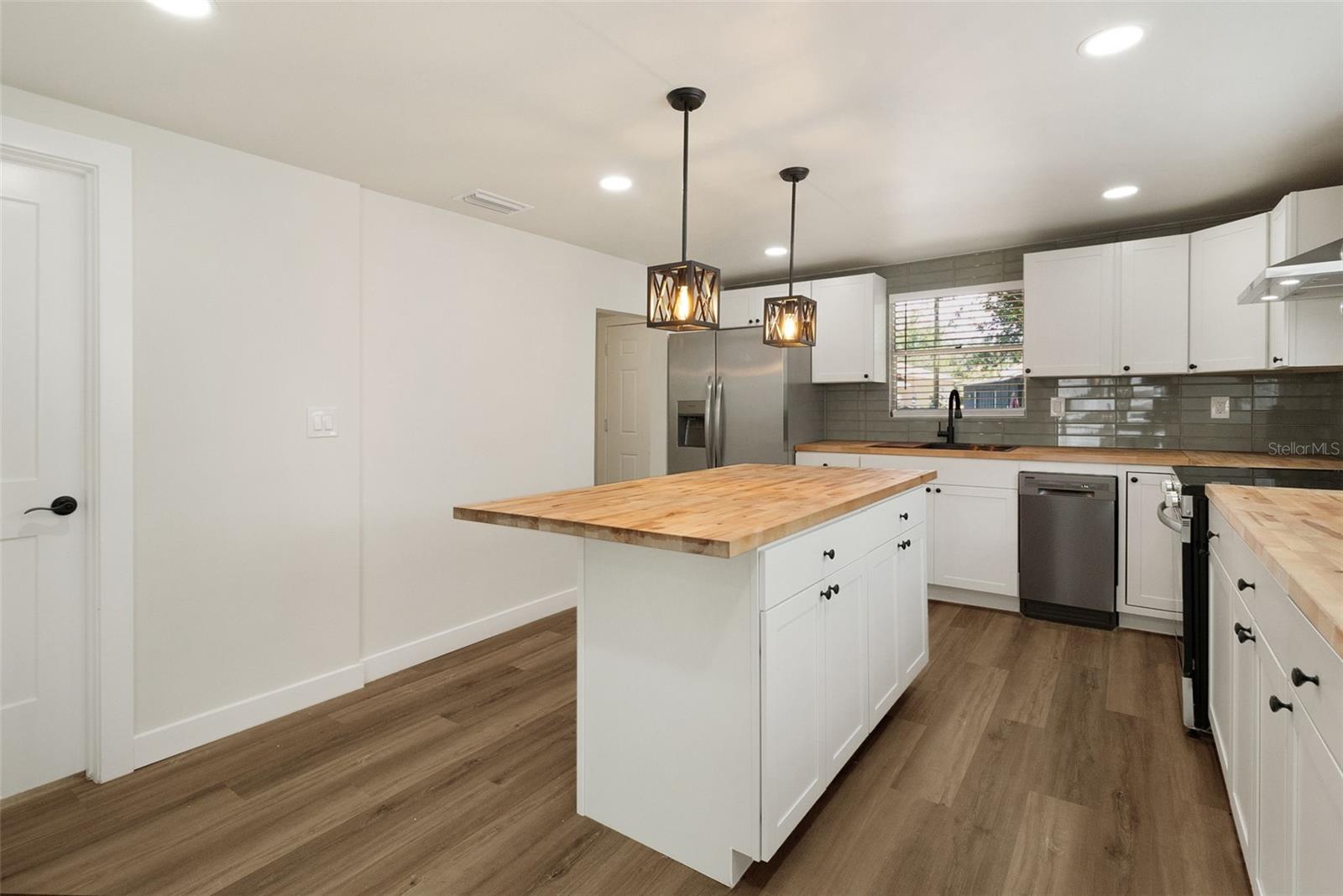 BOUTON & SKINNERS ADD - Residential Lease