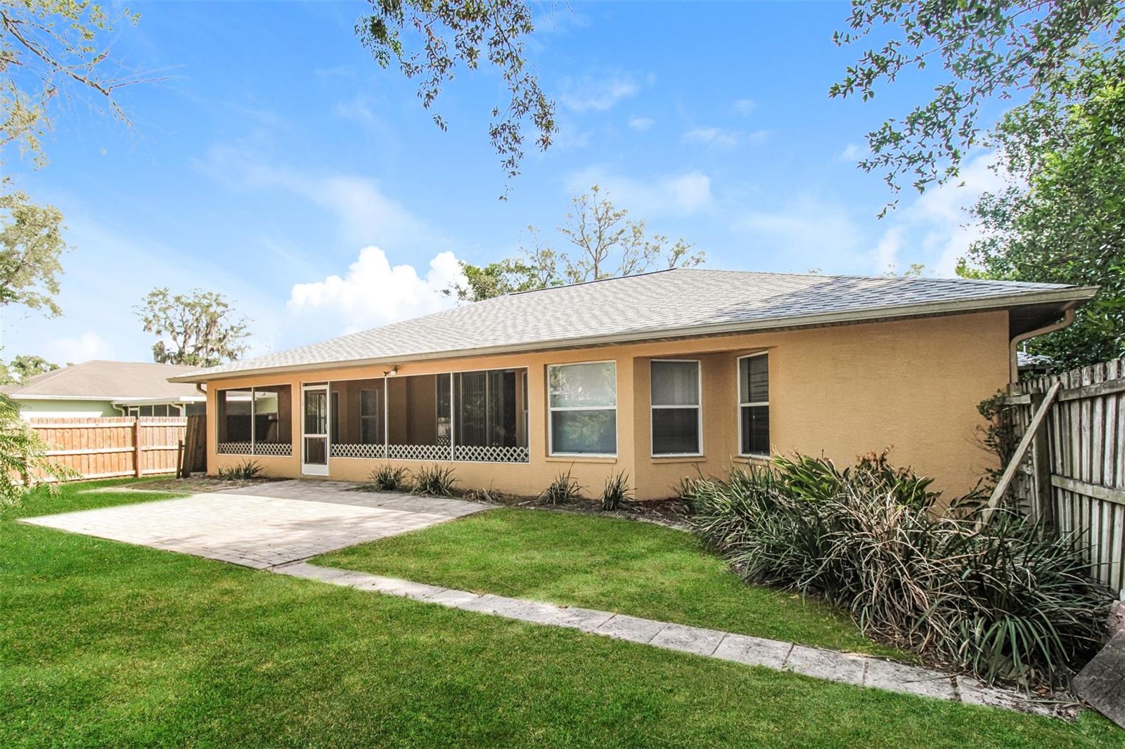 SPRING HILL - Residential