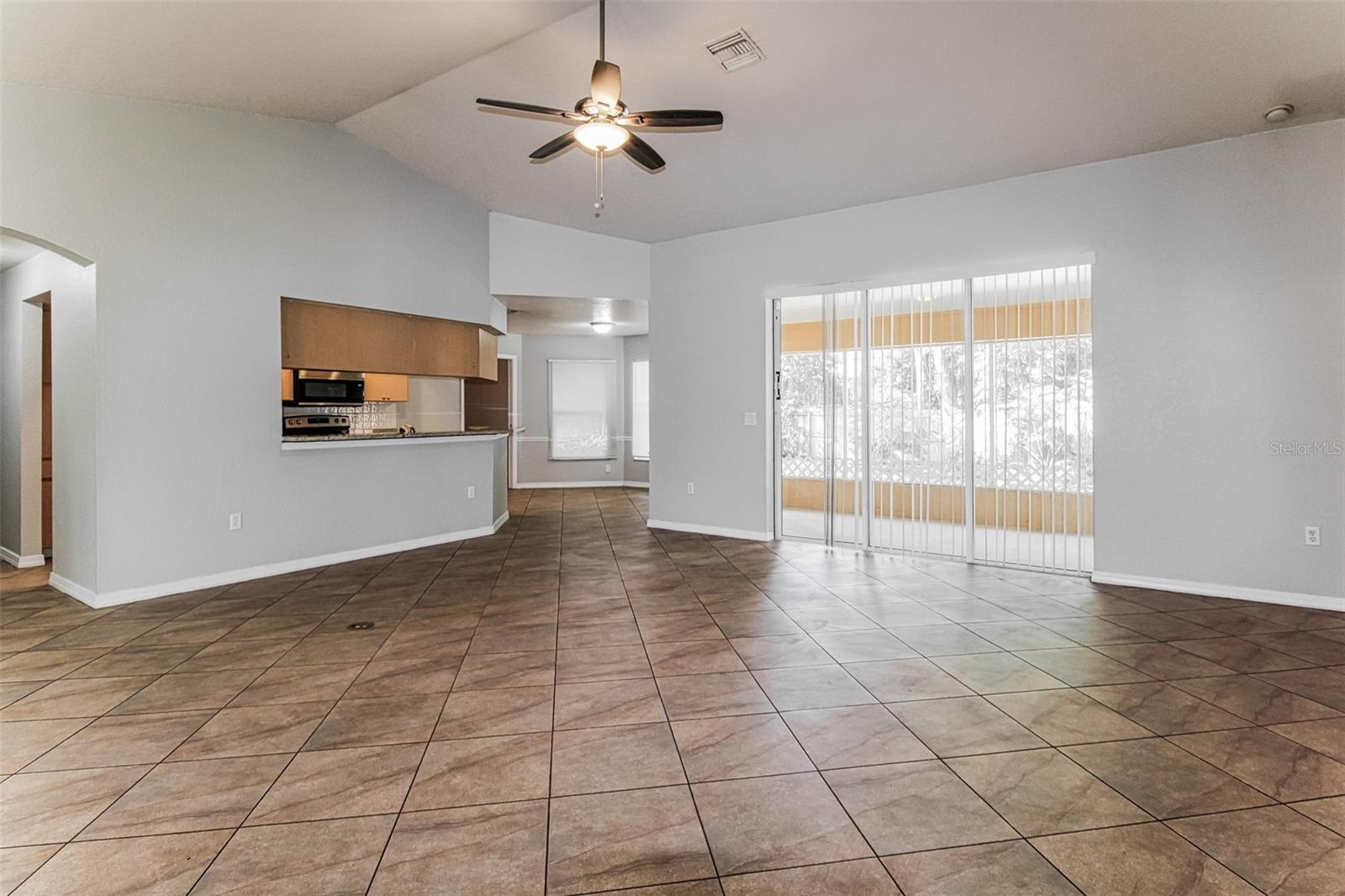 SPRING HILL - Residential