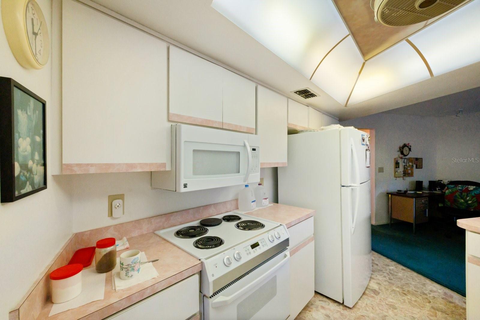 SEMINOLE COUNTRY ESTATES - Residential