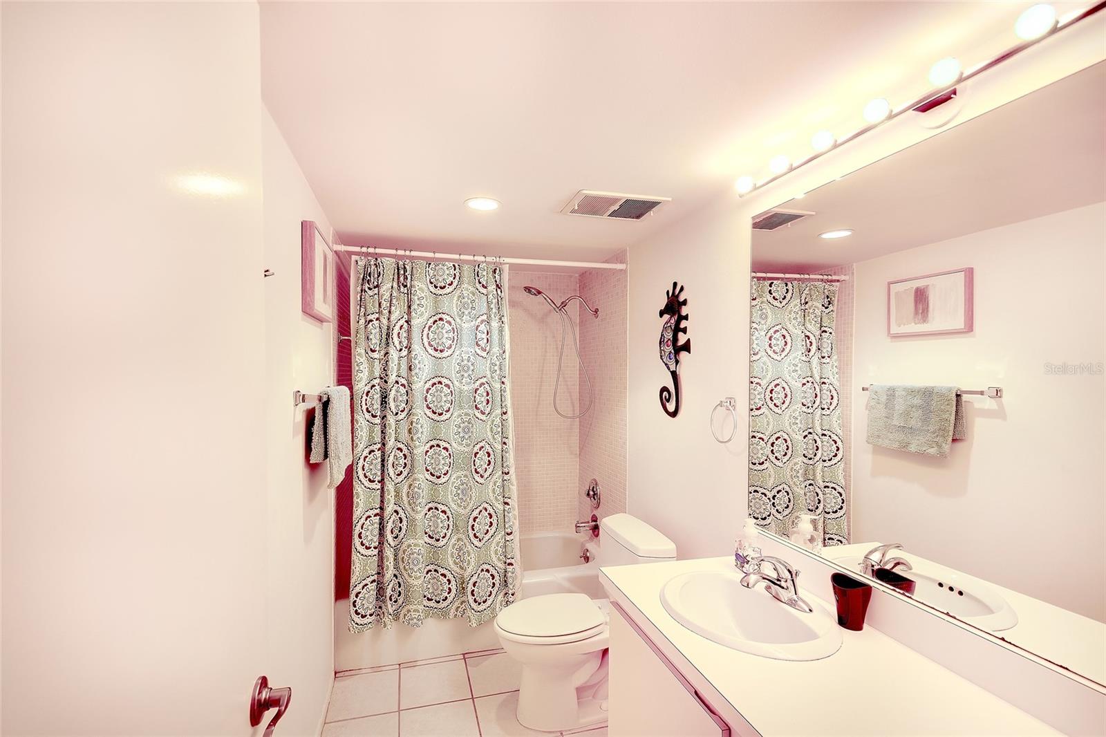 SEAPLACE - Residential
