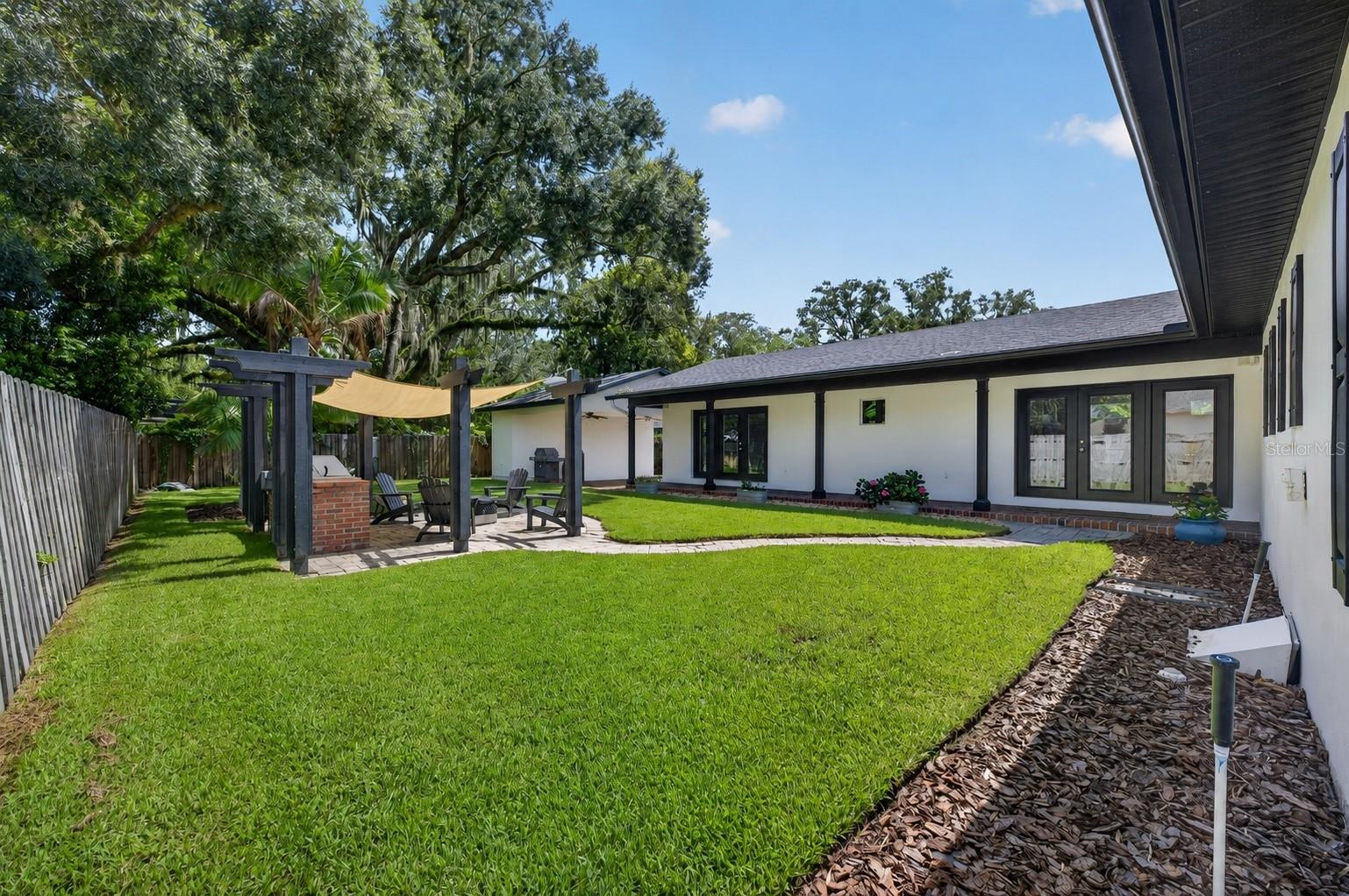 LAKE KNOWLES TERRACE 2ND ADD - Residential