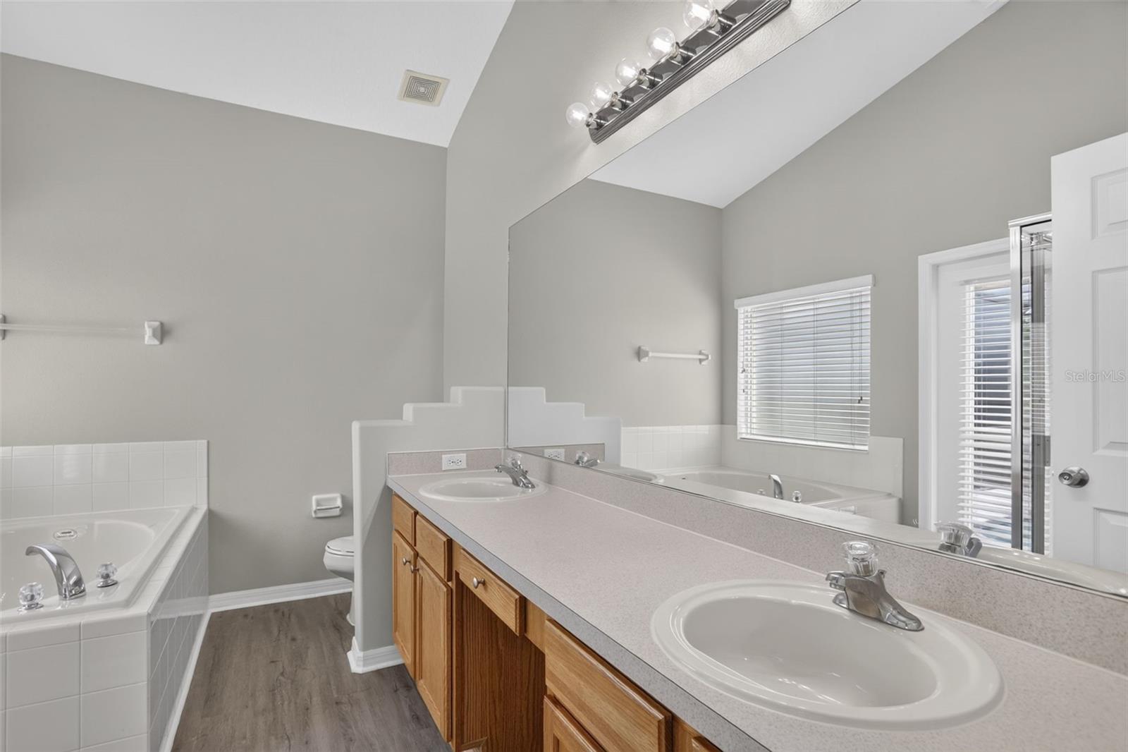 GLENBROOK PH II SUB - Residential