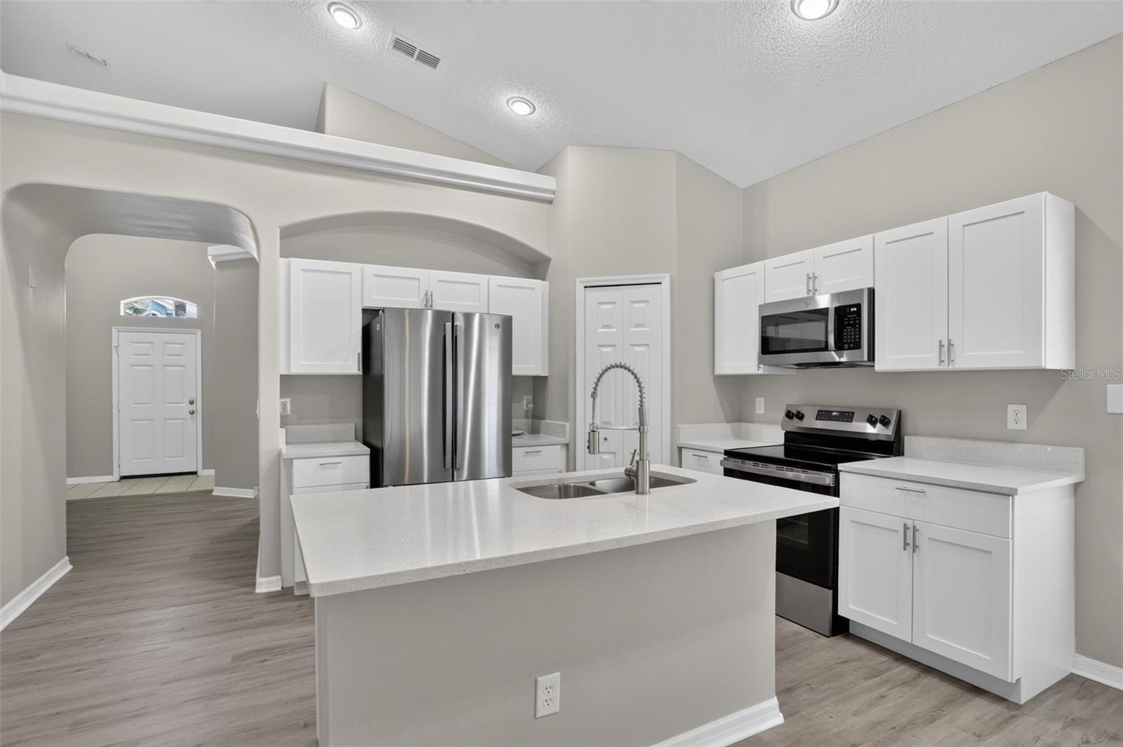GLENBROOK PH II SUB - Residential