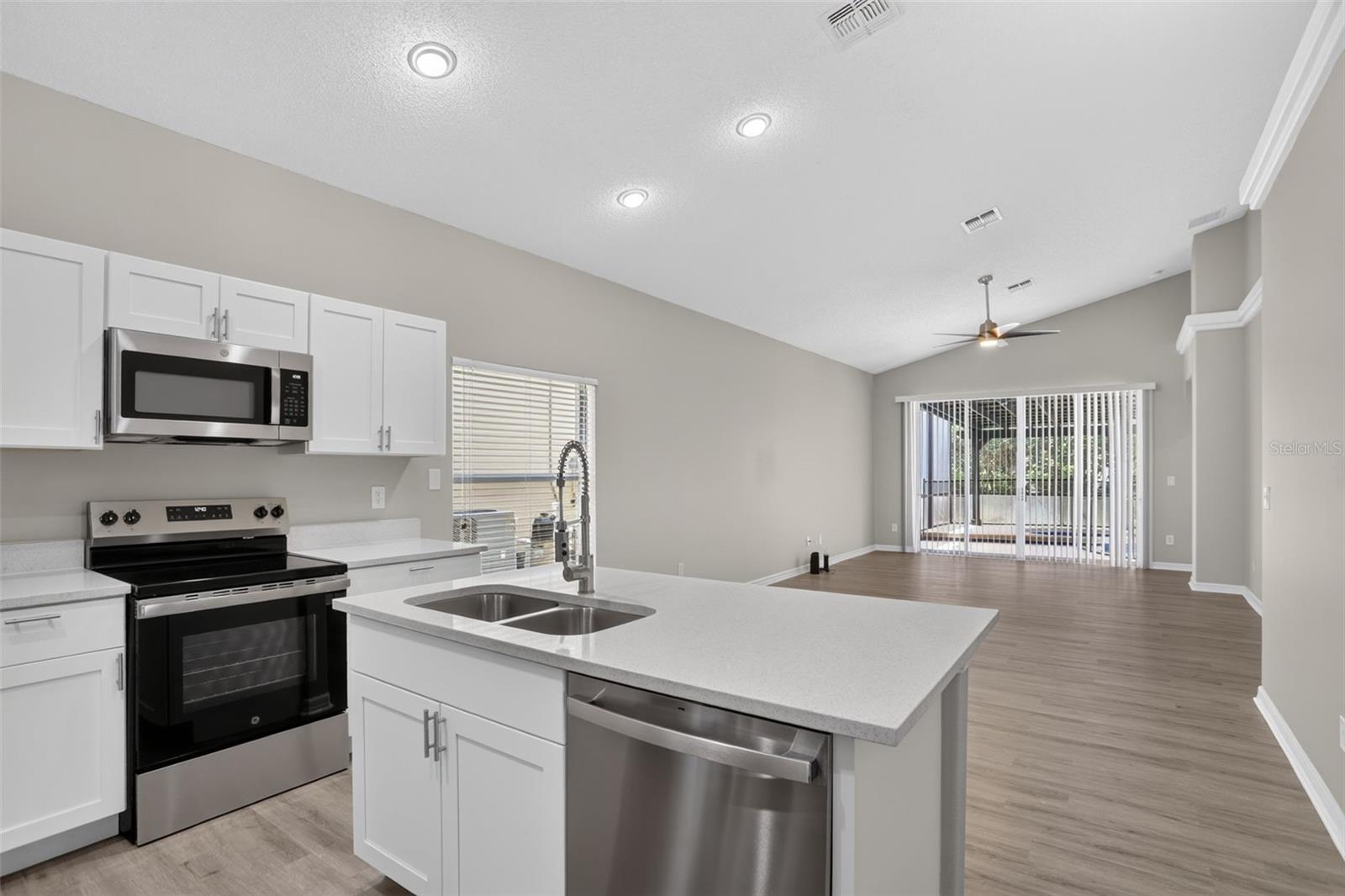 GLENBROOK PH II SUB - Residential