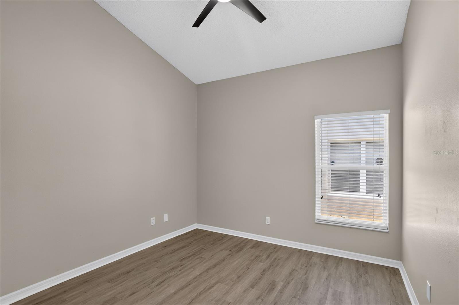 GLENBROOK PH II SUB - Residential