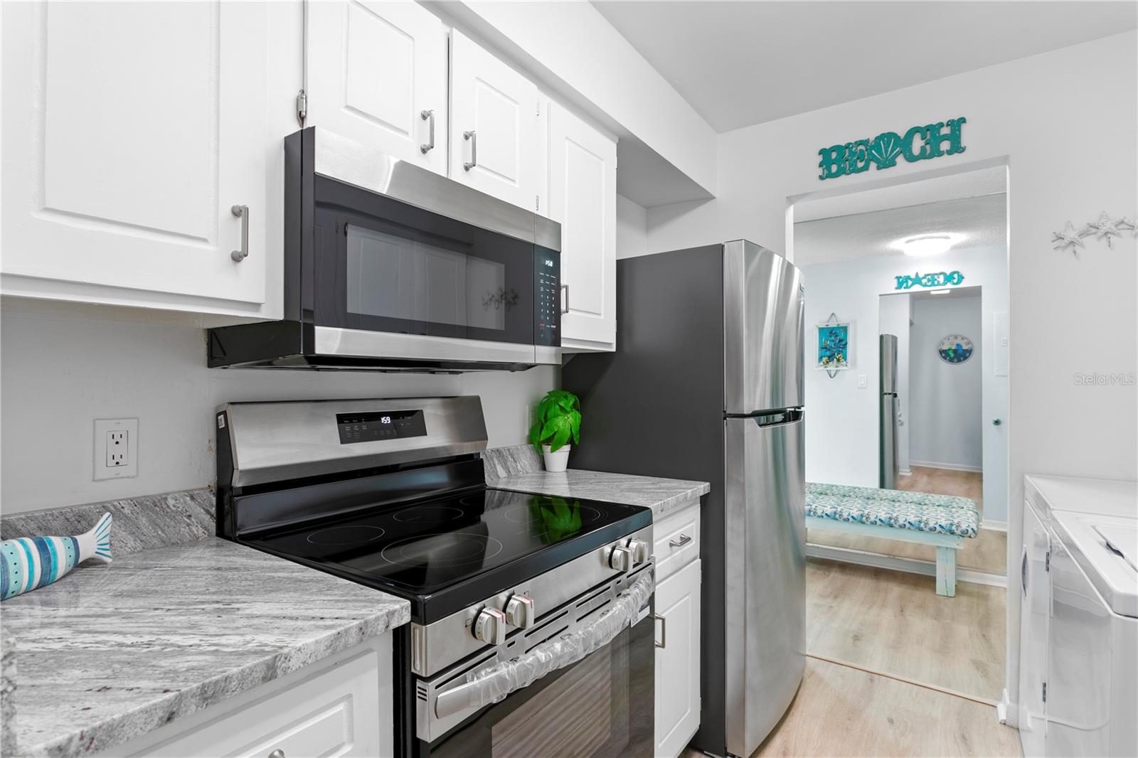 MAGNOLIA SQUARE CONDO INC - Residential