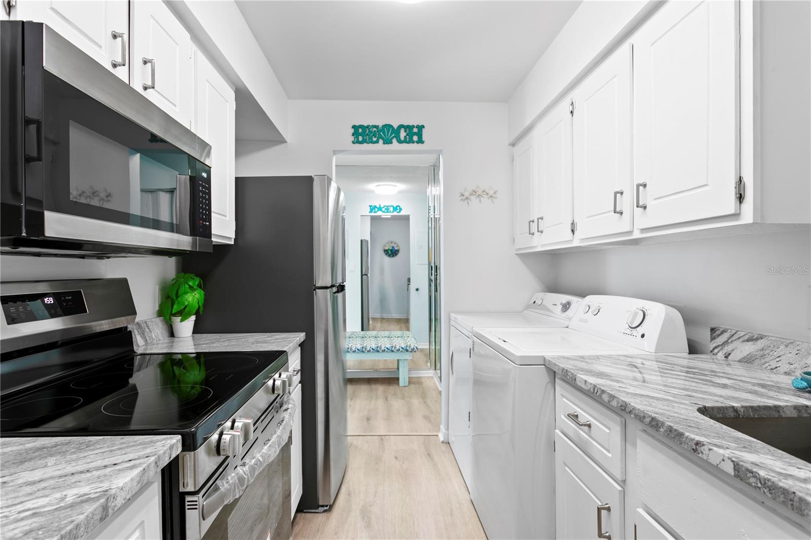 MAGNOLIA SQUARE CONDO INC - Residential